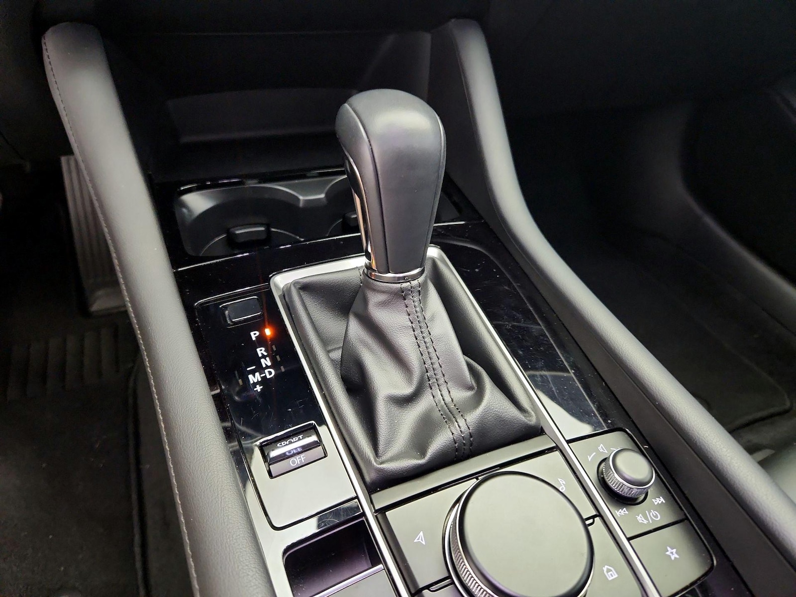 2024 Mazda Mazda3 Select Sport - Photo 9