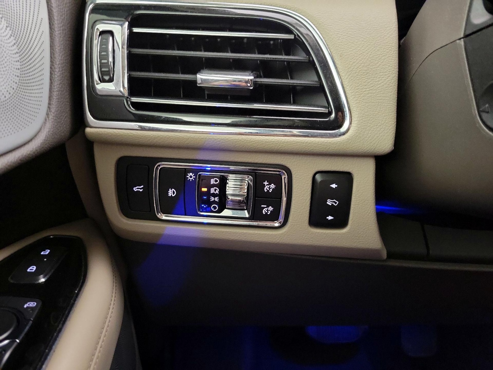 2022 Lincoln Navigator Reserve - Photo 14