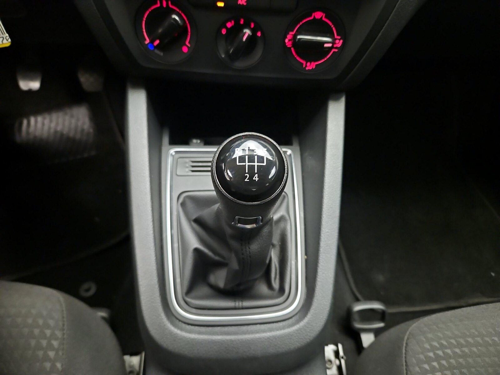 2016 Volkswagen Jetta S, photo 16