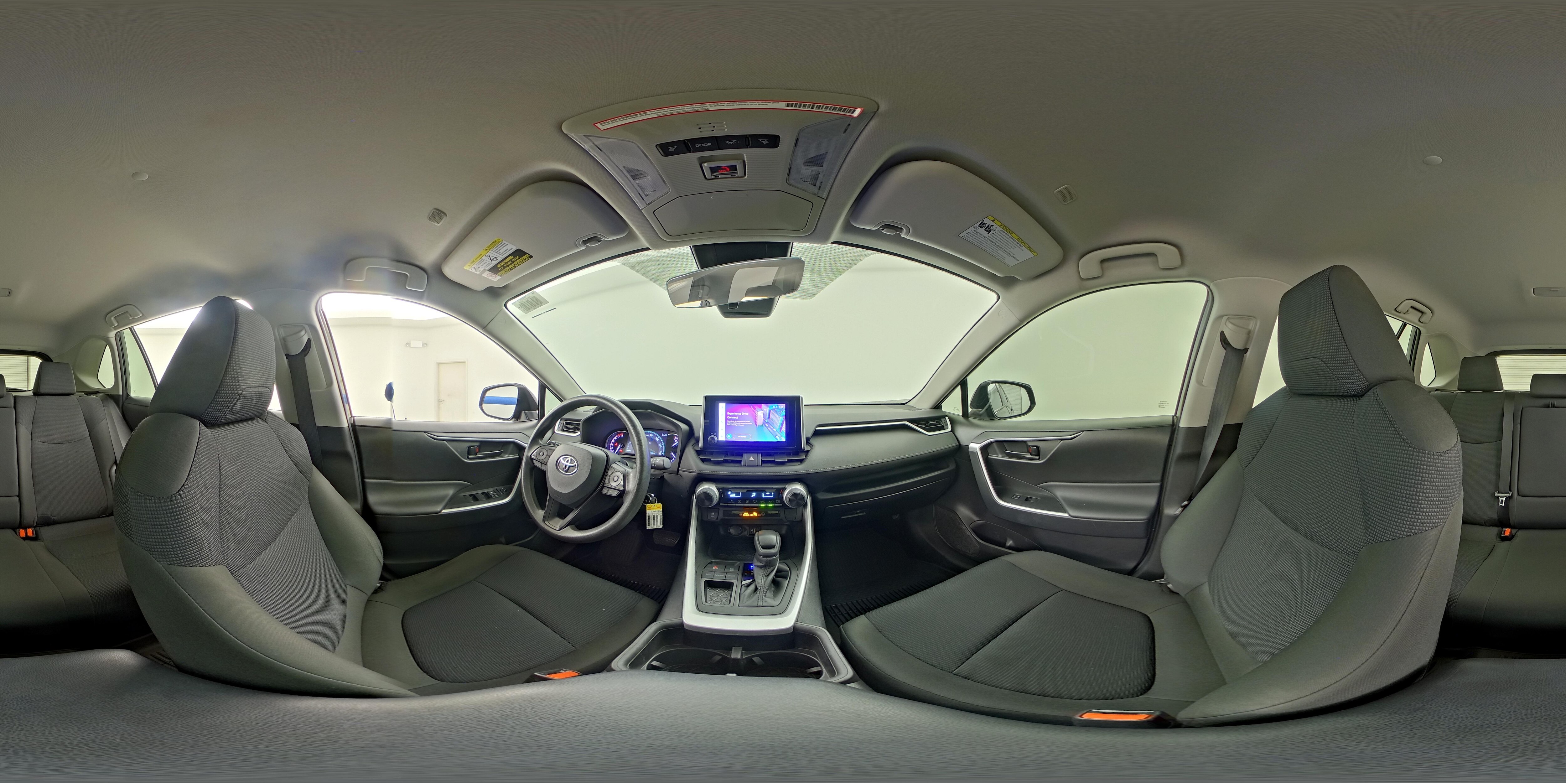2023 Toyota RAV4 LE - Photo 24