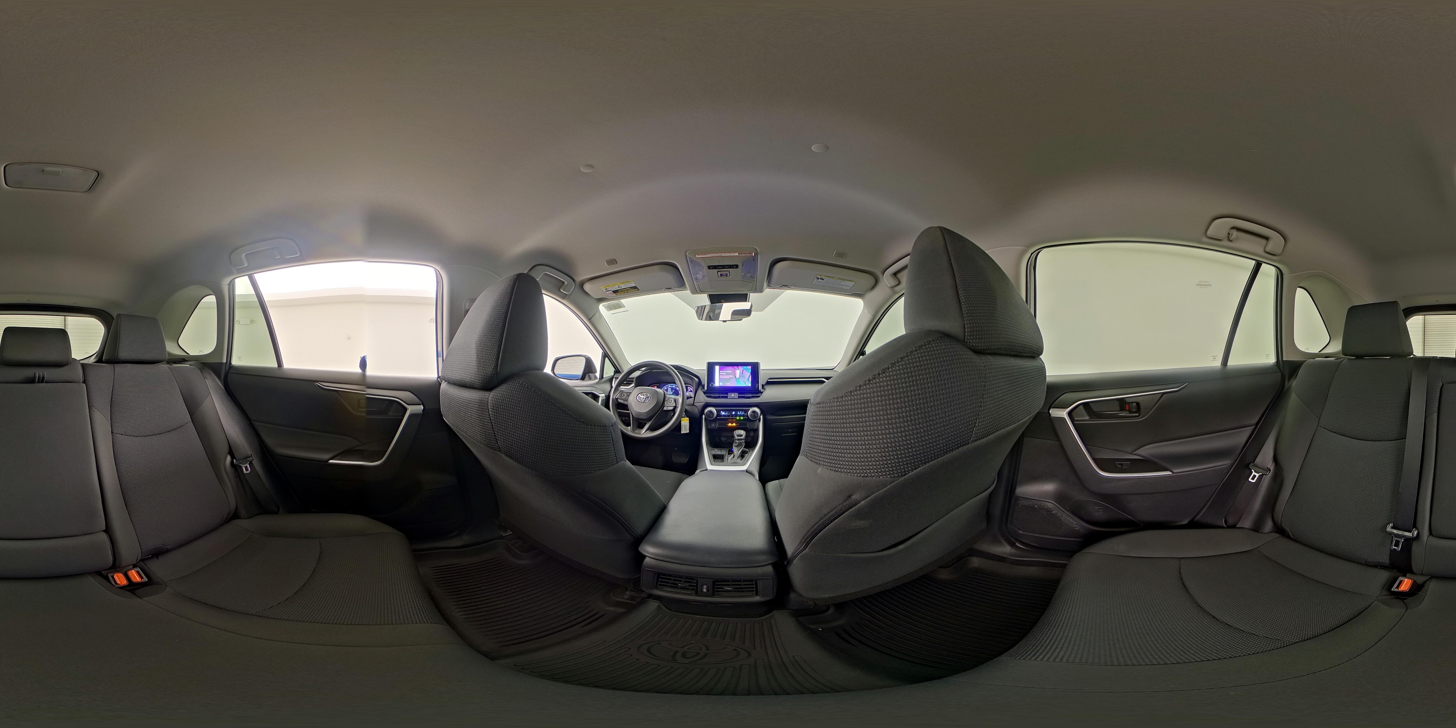 2023 Toyota RAV4 LE - Photo 25