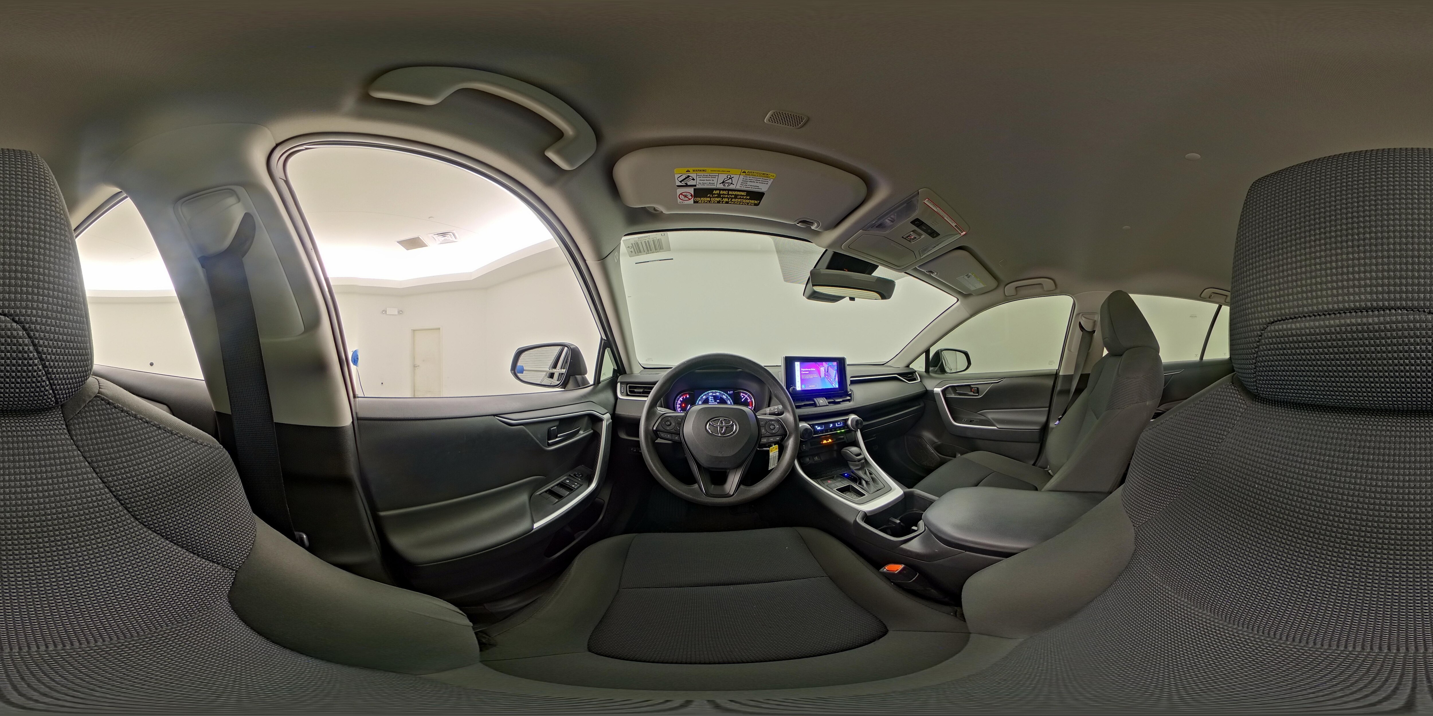 2023 Toyota RAV4 LE - Photo 26