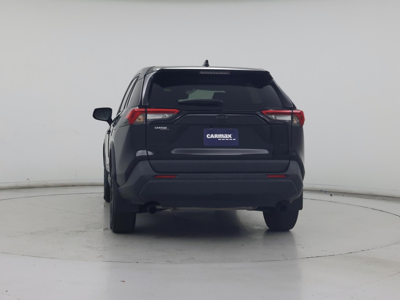 2023 Toyota RAV4 LE - Photo 7
