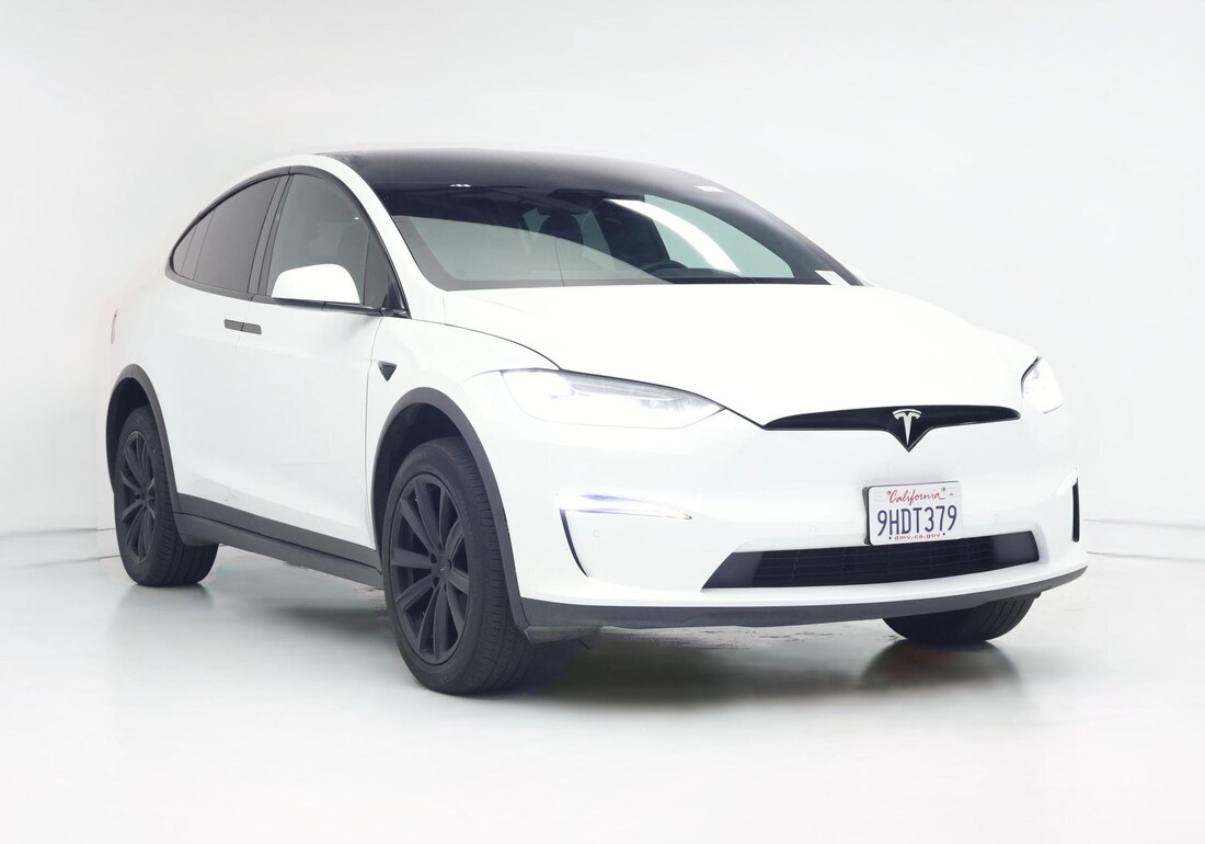 2022 Tesla Model X Long Range in White — CarMax photo