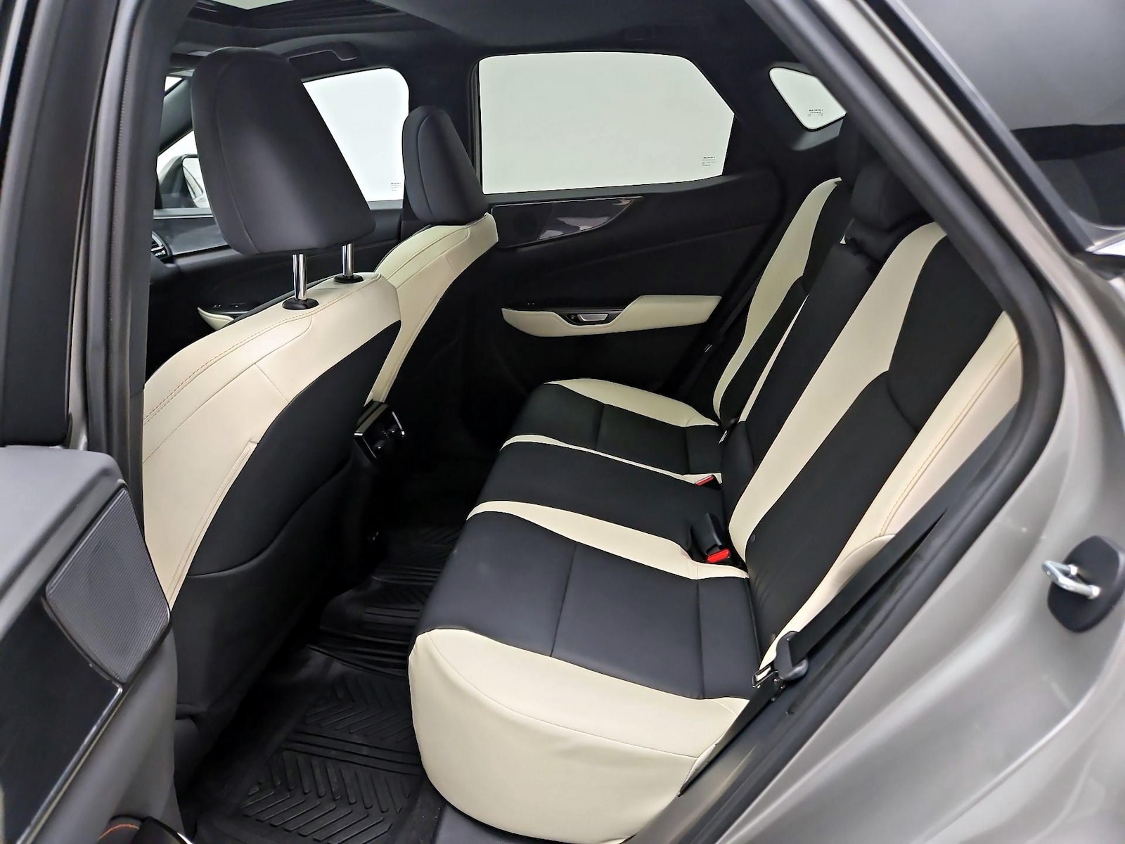 2023 Lexus NX 350 - Photo 21
