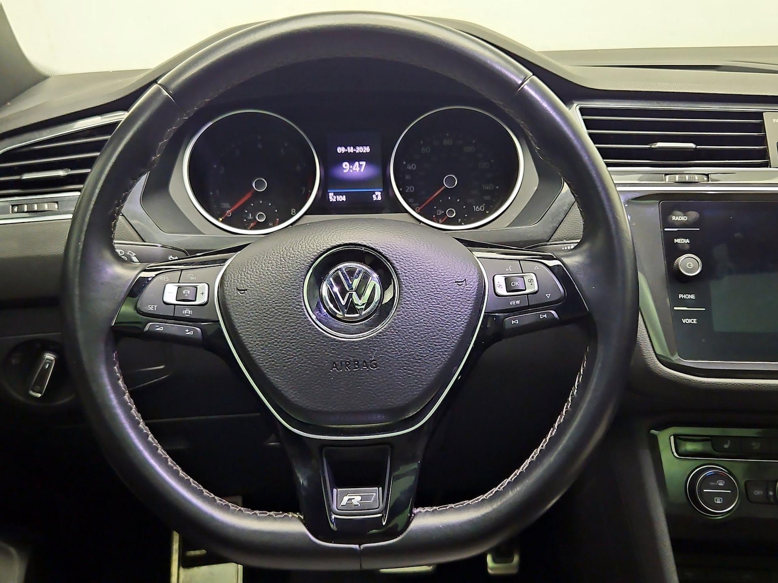 2021 Volkswagen Tiguan SE R-LINE BLACK - Photo 11