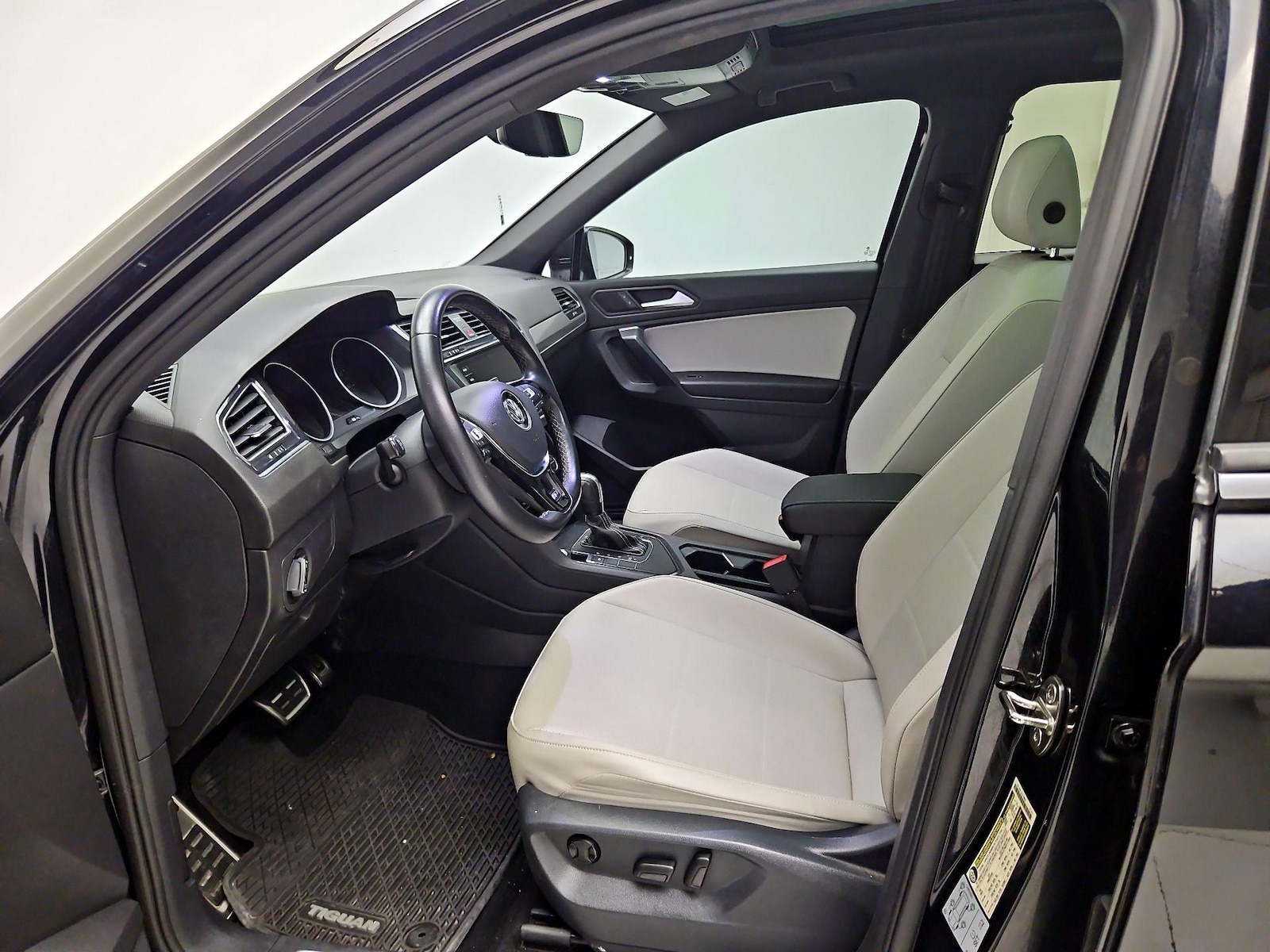 2021 Volkswagen Tiguan SE R-LINE BLACK - Photo 12