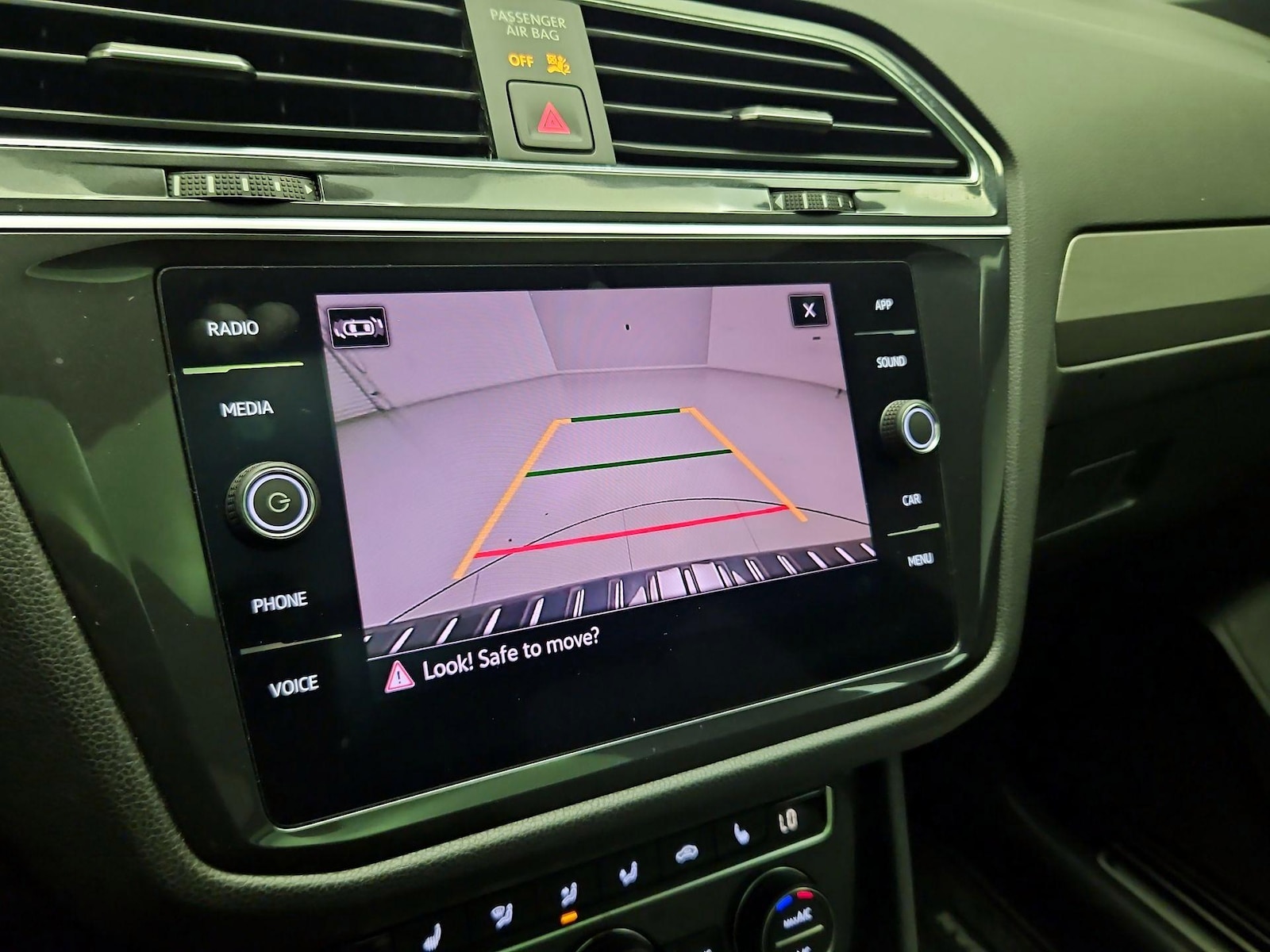 2021 Volkswagen Tiguan SE R-LINE BLACK - Photo 15