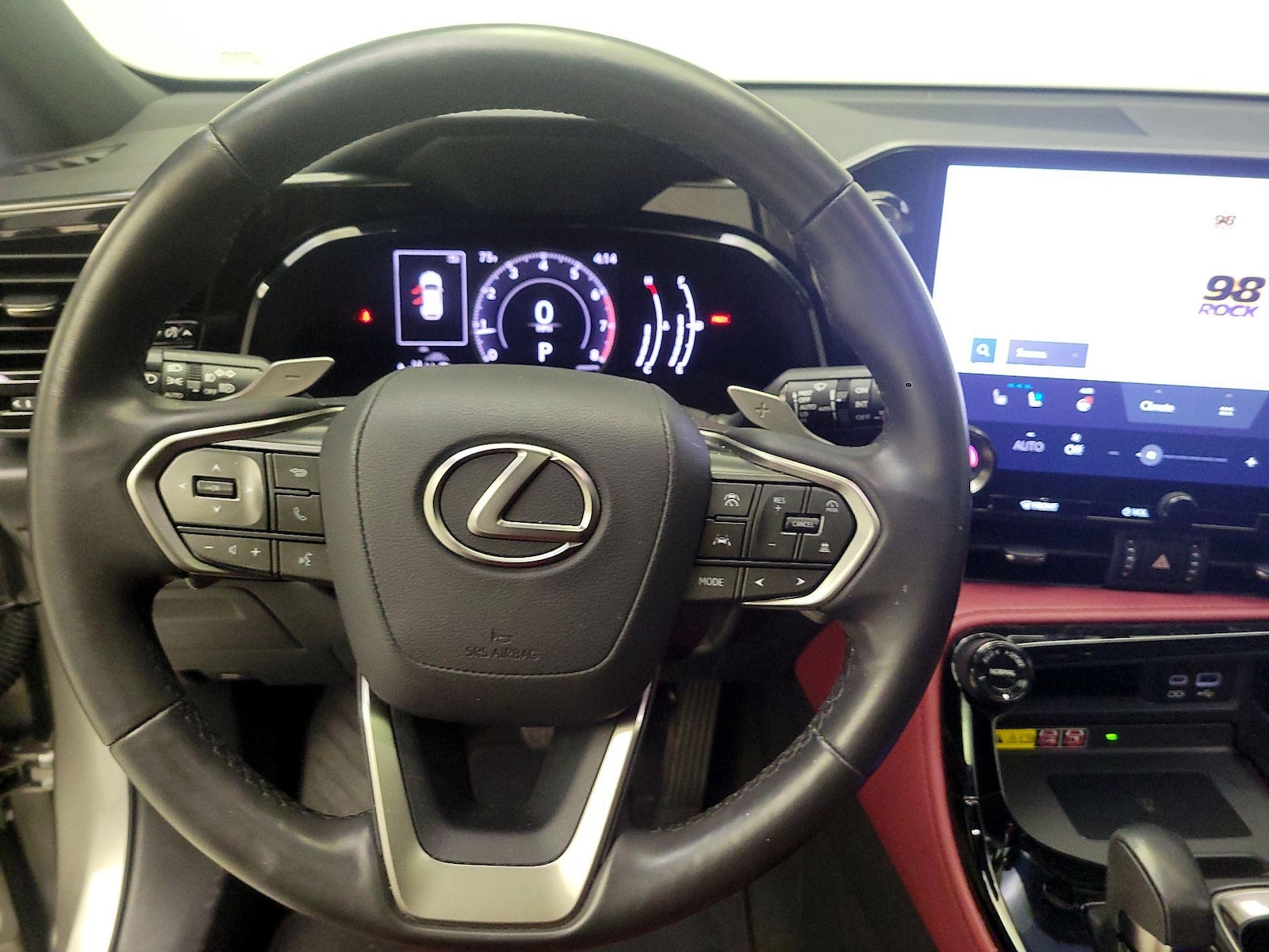 2022 Lexus NX 350 - Photo 11