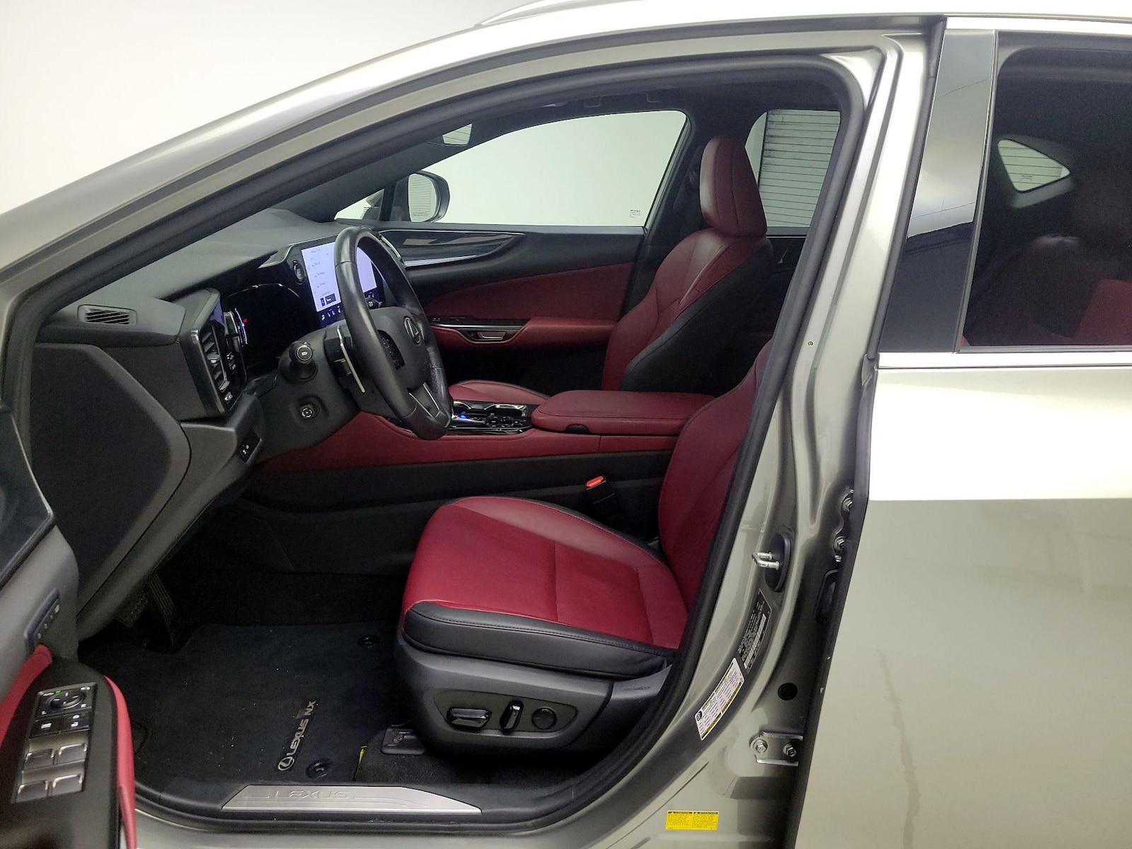 2022 Lexus NX 350 - Photo 12