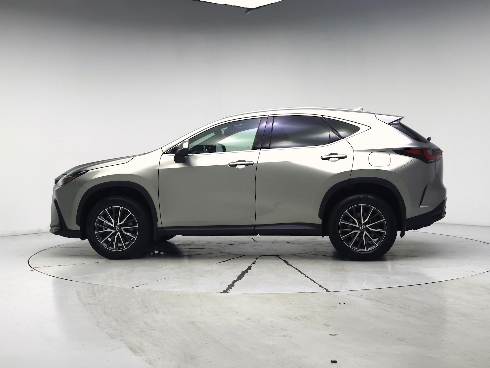 2022 Lexus NX 350 - Photo 4