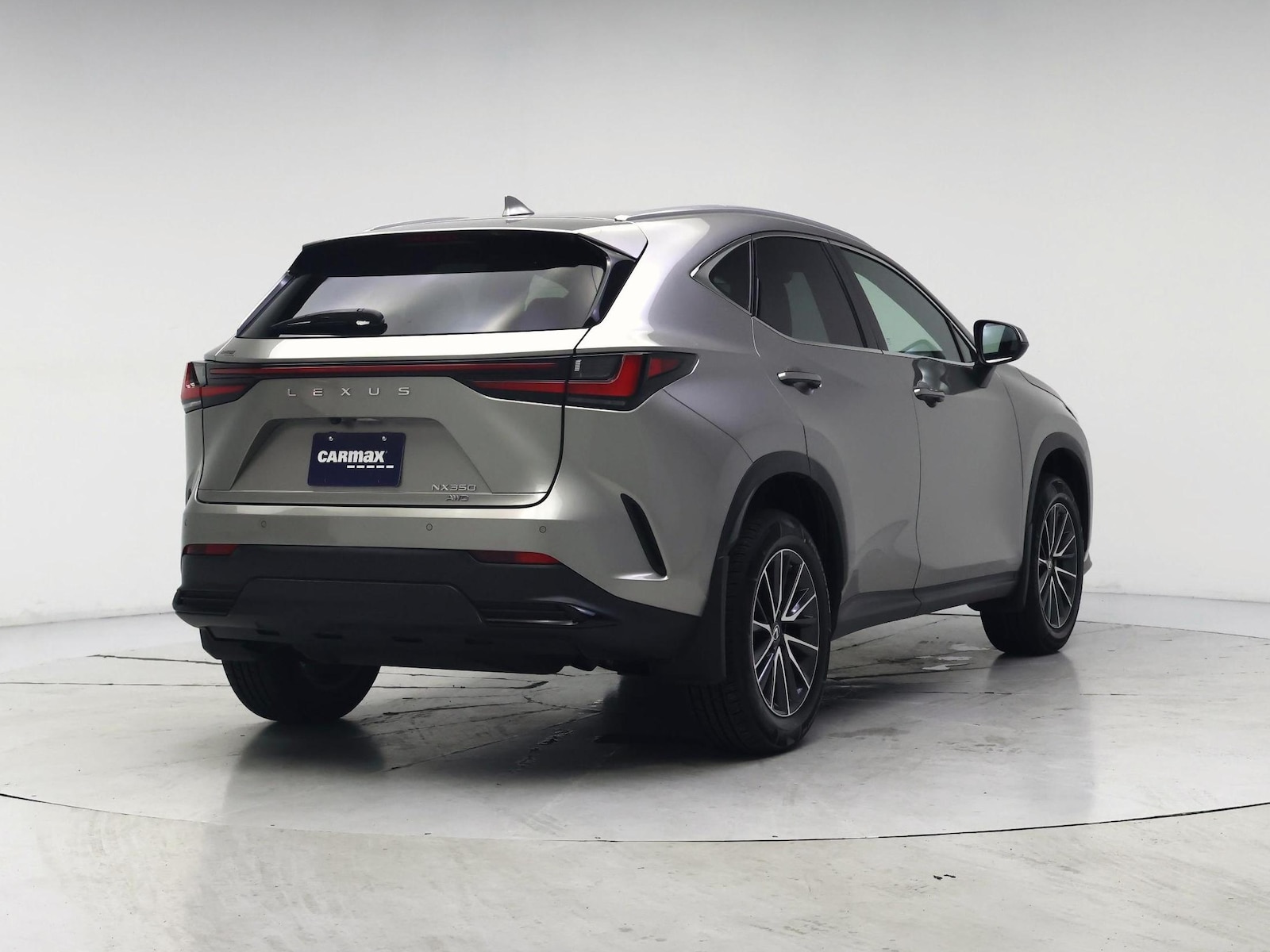2022 Lexus NX 350 - Photo 9