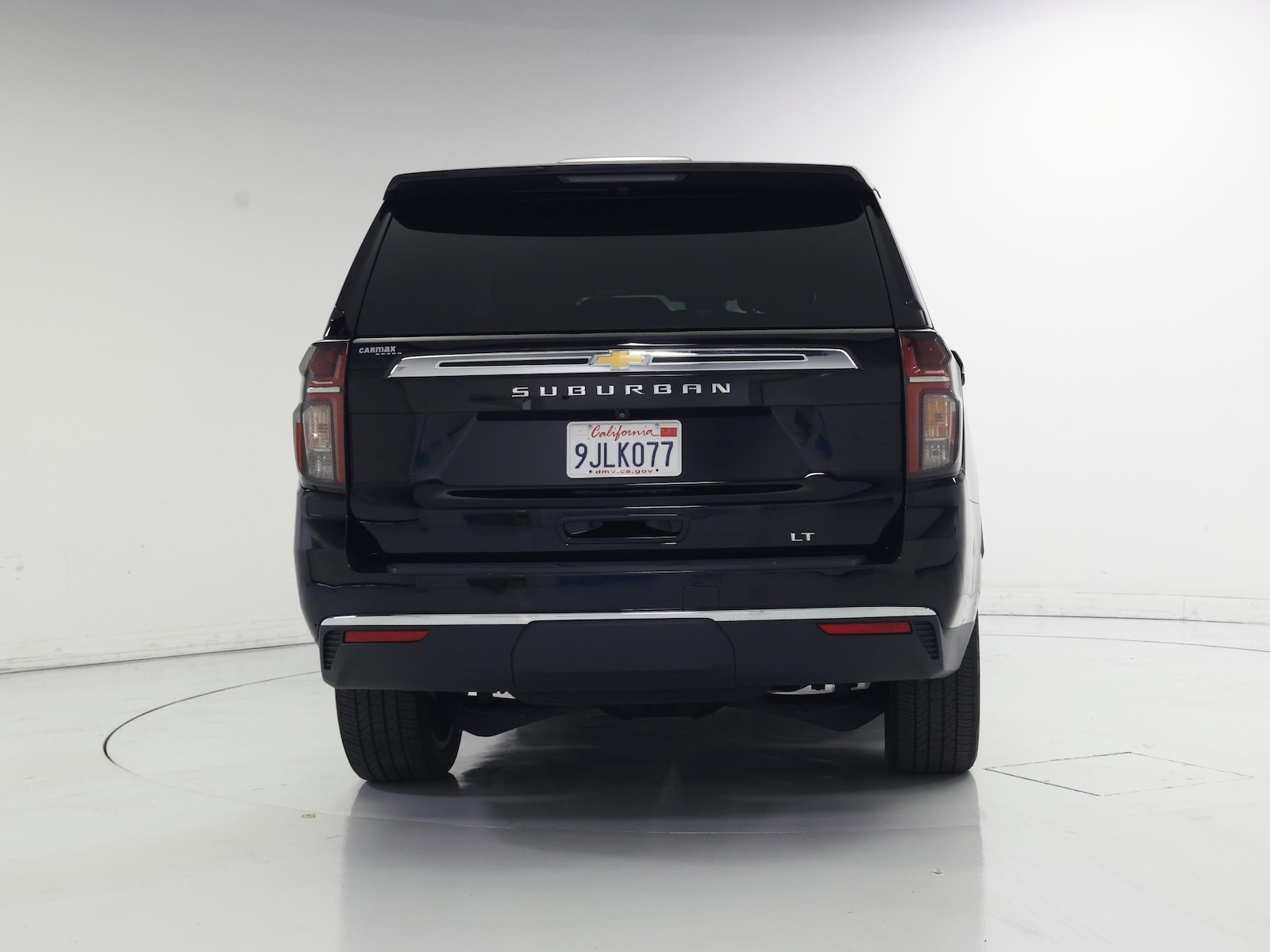 2023 Chevrolet Suburban LT - Photo 7