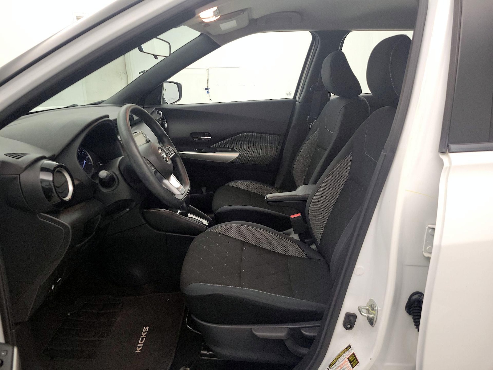 2020 Nissan Kicks SV - Photo 12