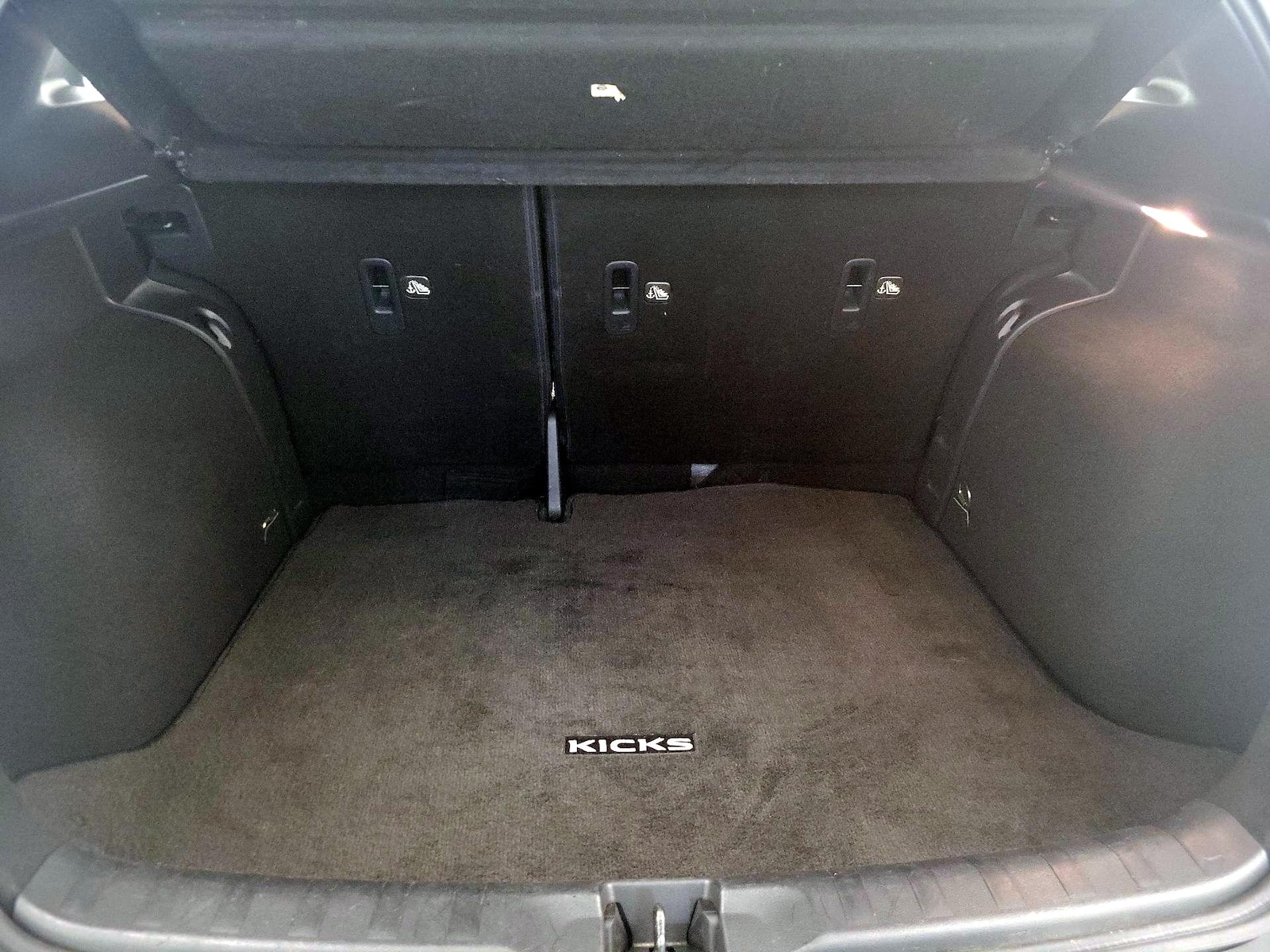 2020 Nissan Kicks SV - Photo 20
