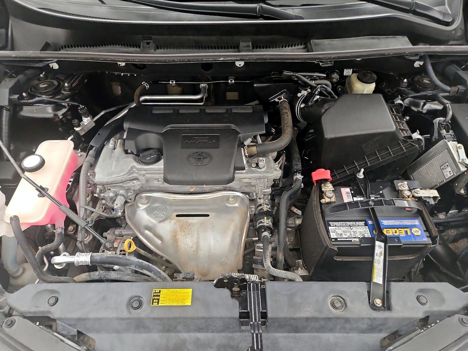 2015 Toyota RAV4 LE - Photo 22