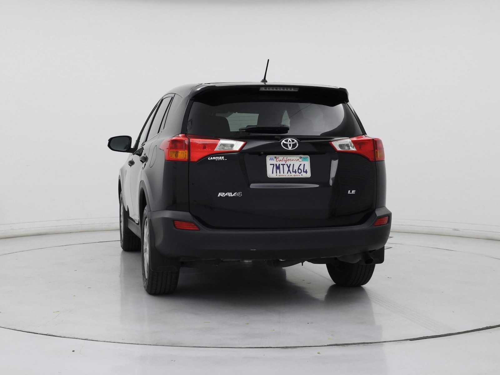 2015 Toyota RAV4 LE - Photo 7