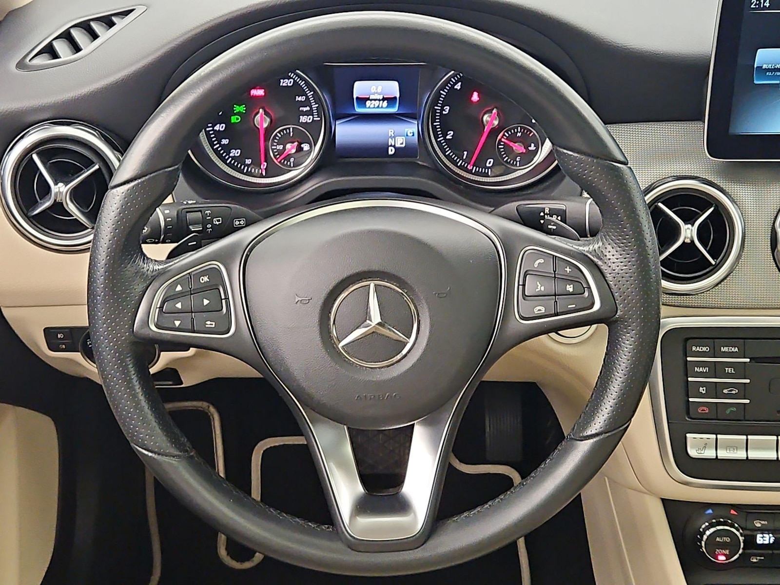 2018 Mercedes-Benz GLA-Class GLA250 - Photo 11