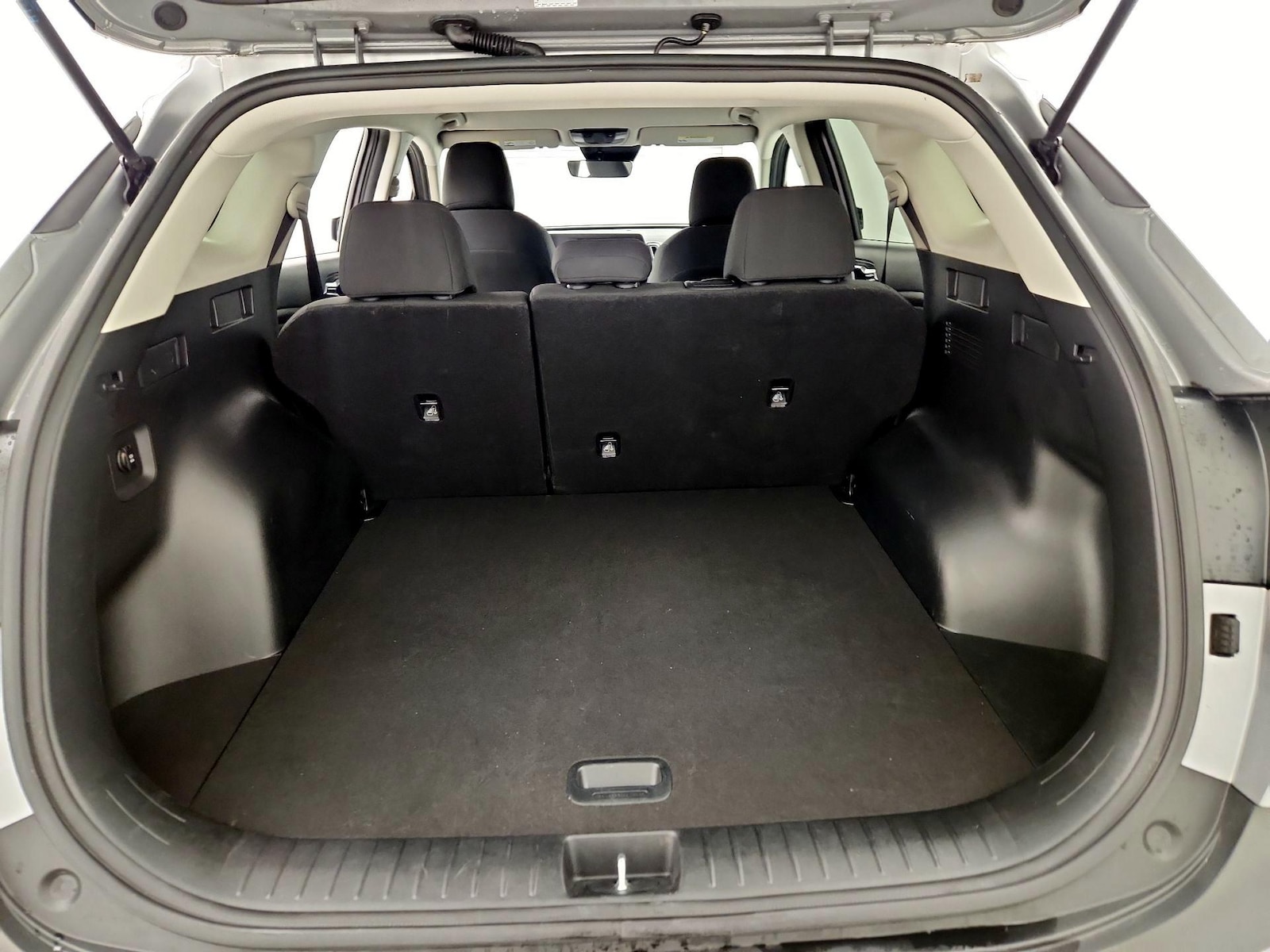 2025 Kia Sportage LX - Photo 21