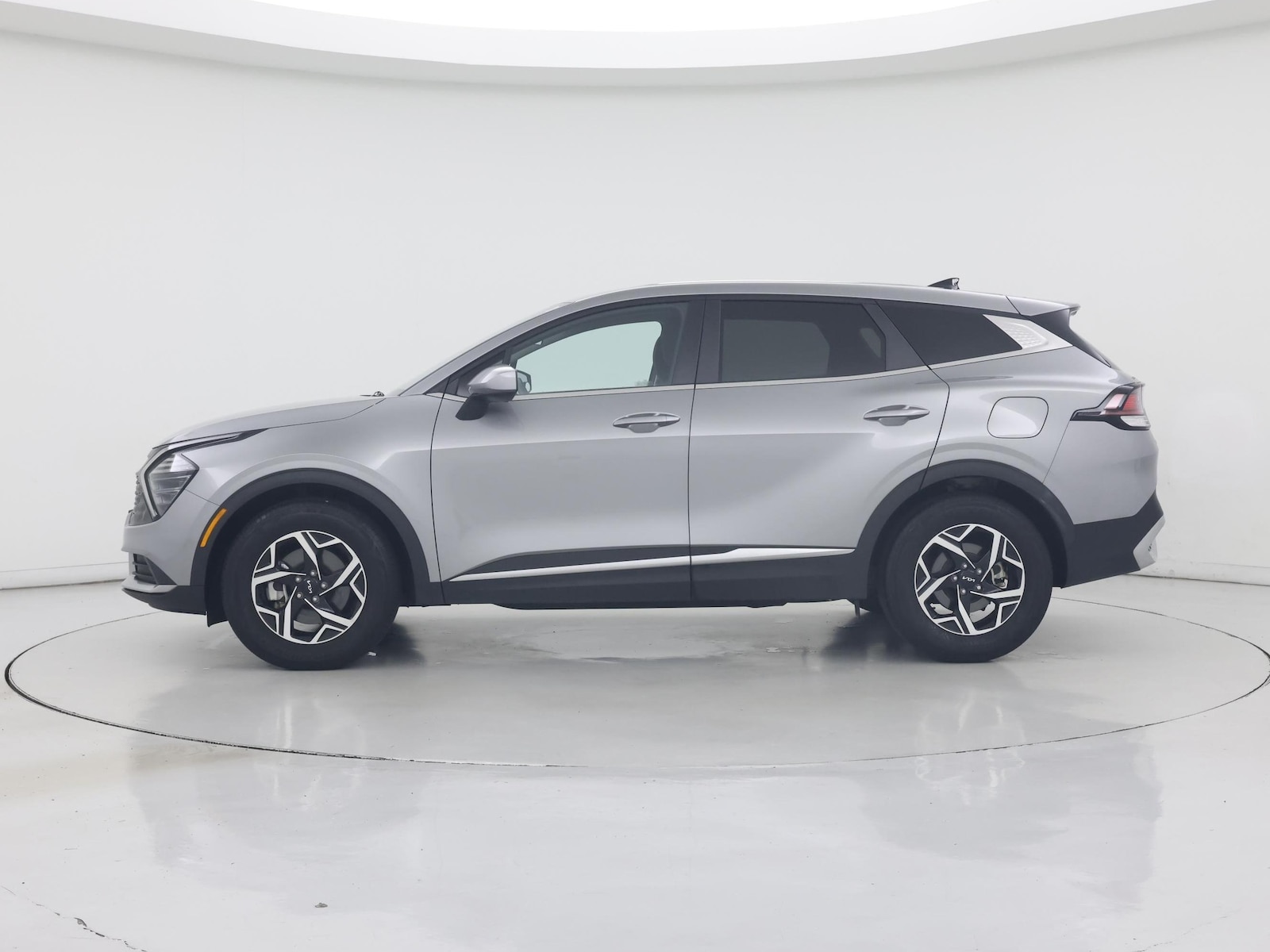 2025 Kia Sportage LX - Photo 4