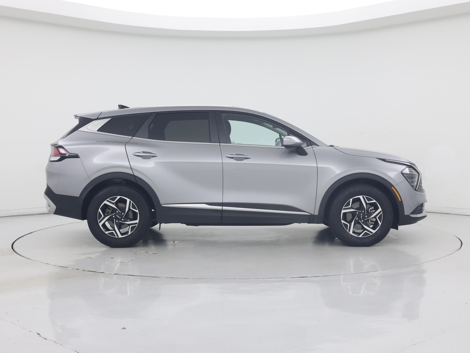 2025 Kia Sportage LX - Photo 8