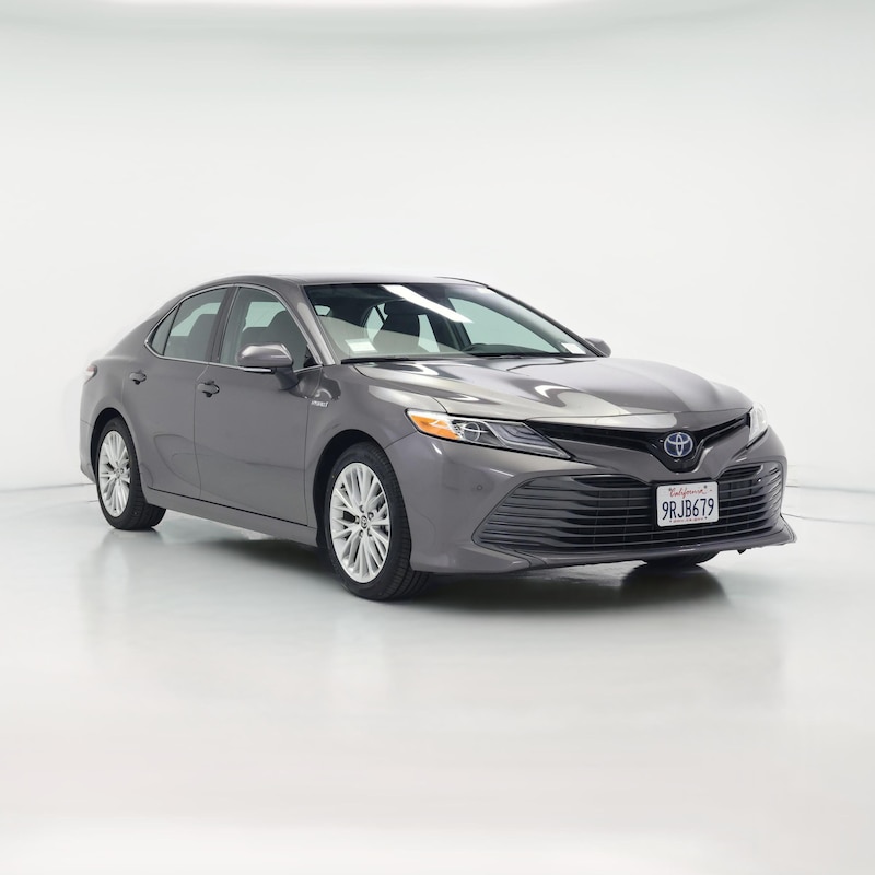 2020 Toyota Camry Hybrid XLE