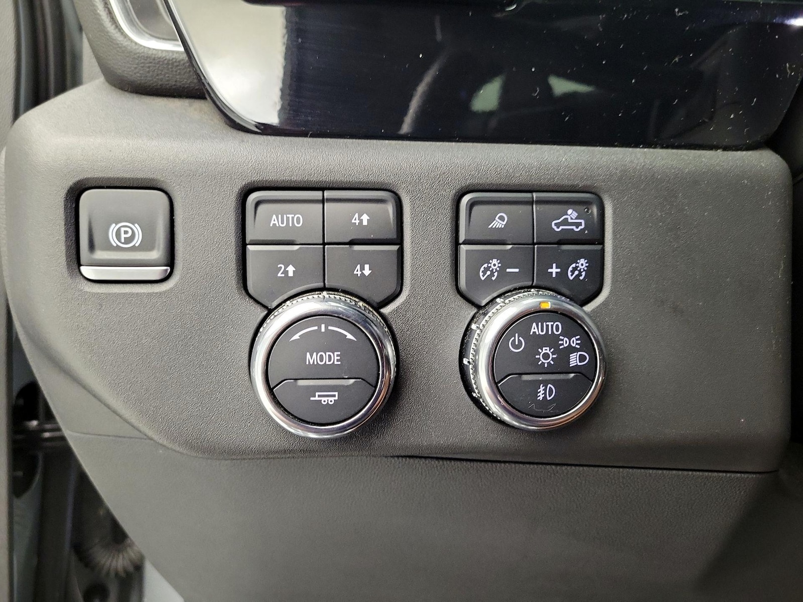 2025 GMC Sierra 1500 SLT - Photo 14