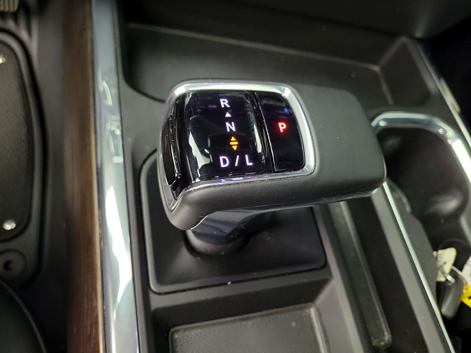 2025 GMC Sierra 1500 SLT - Photo 18