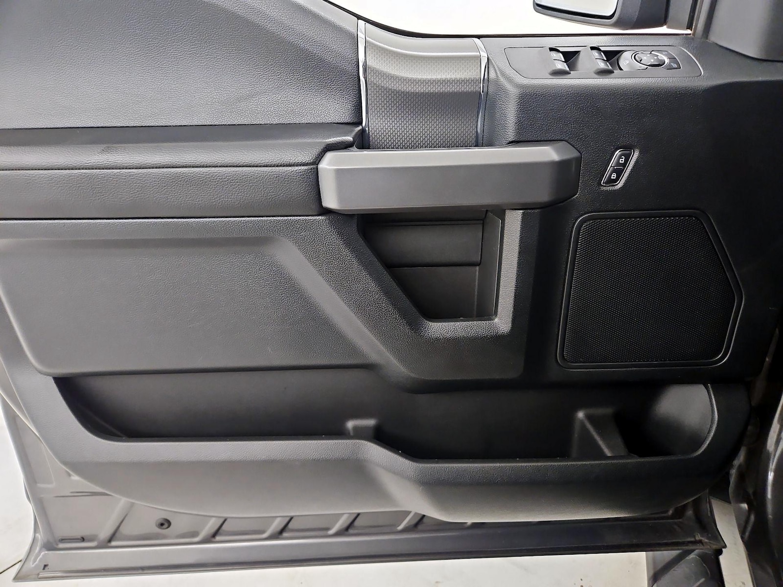 2015 Ford F-150 XLT - Photo 13