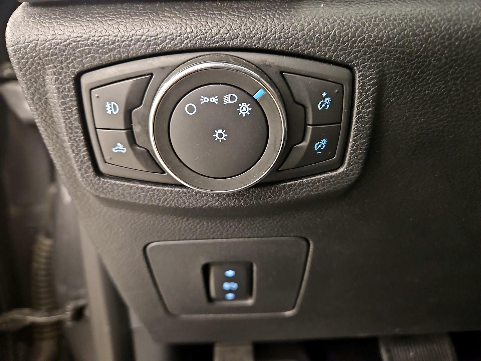 2015 Ford F-150 XLT - Photo 14