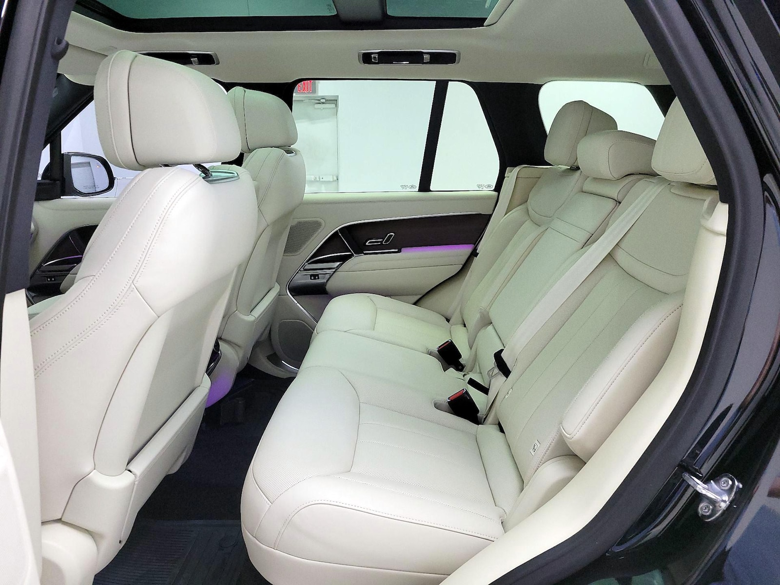 2026 Land Rover Range Rover SE - Photo 22