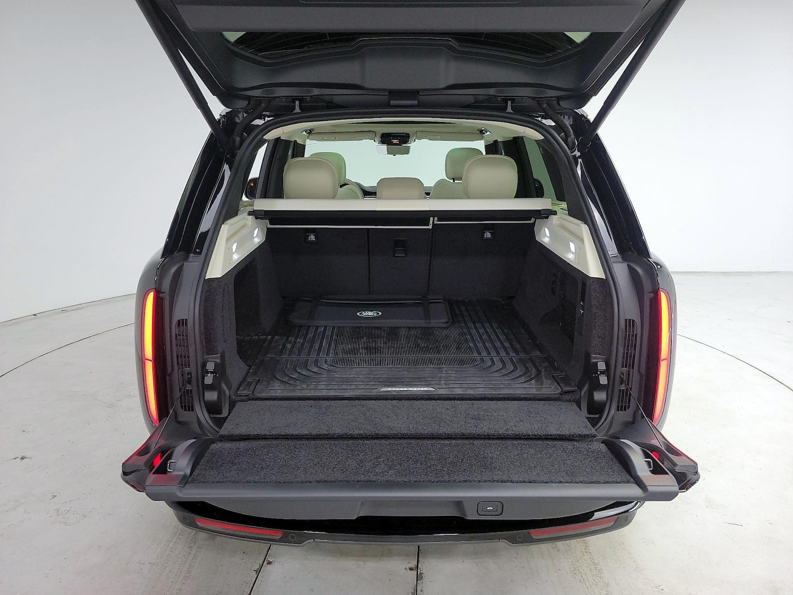 2026 Land Rover Range Rover SE - Photo 23