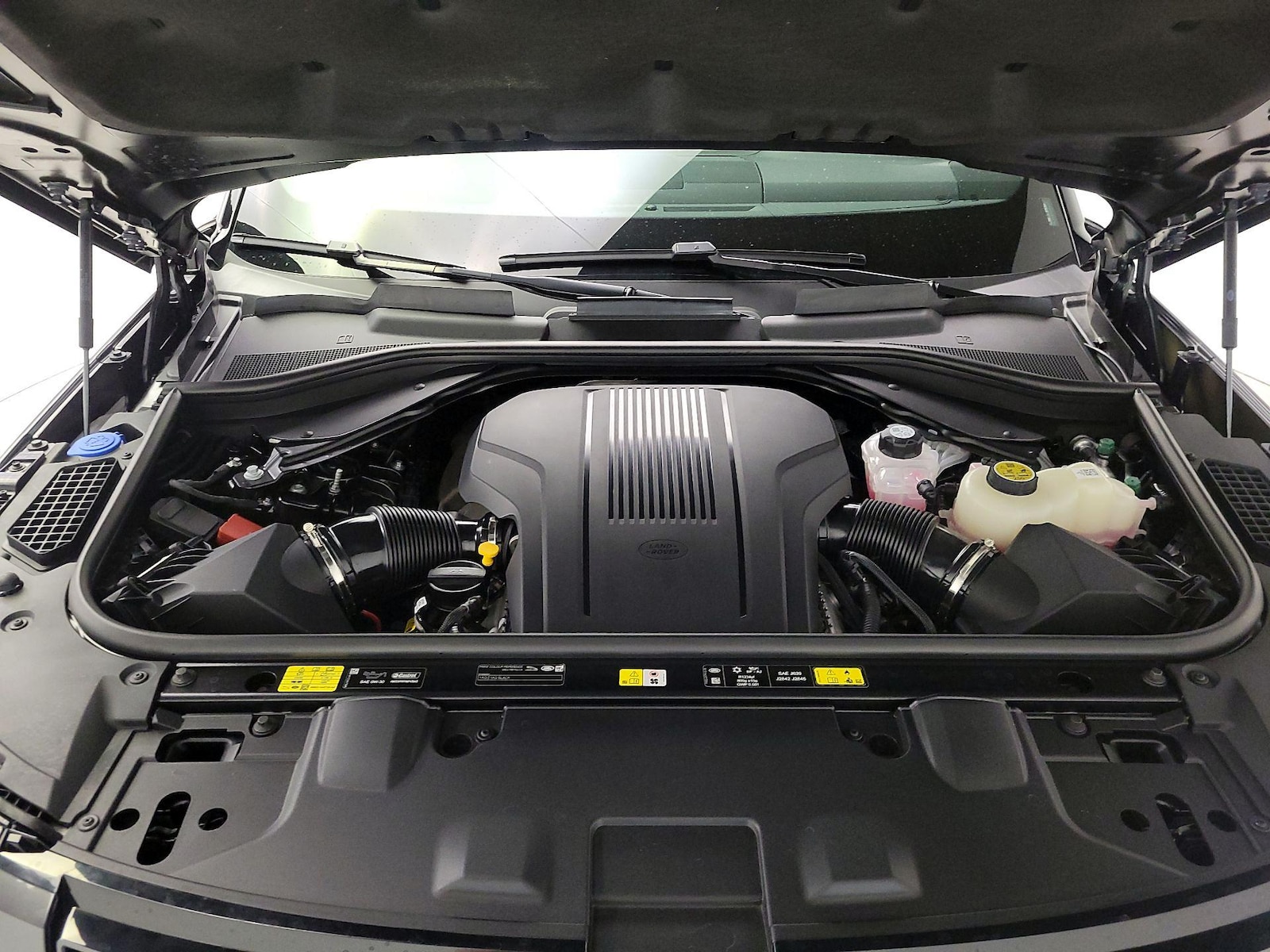 2026 Land Rover Range Rover SE - Photo 24