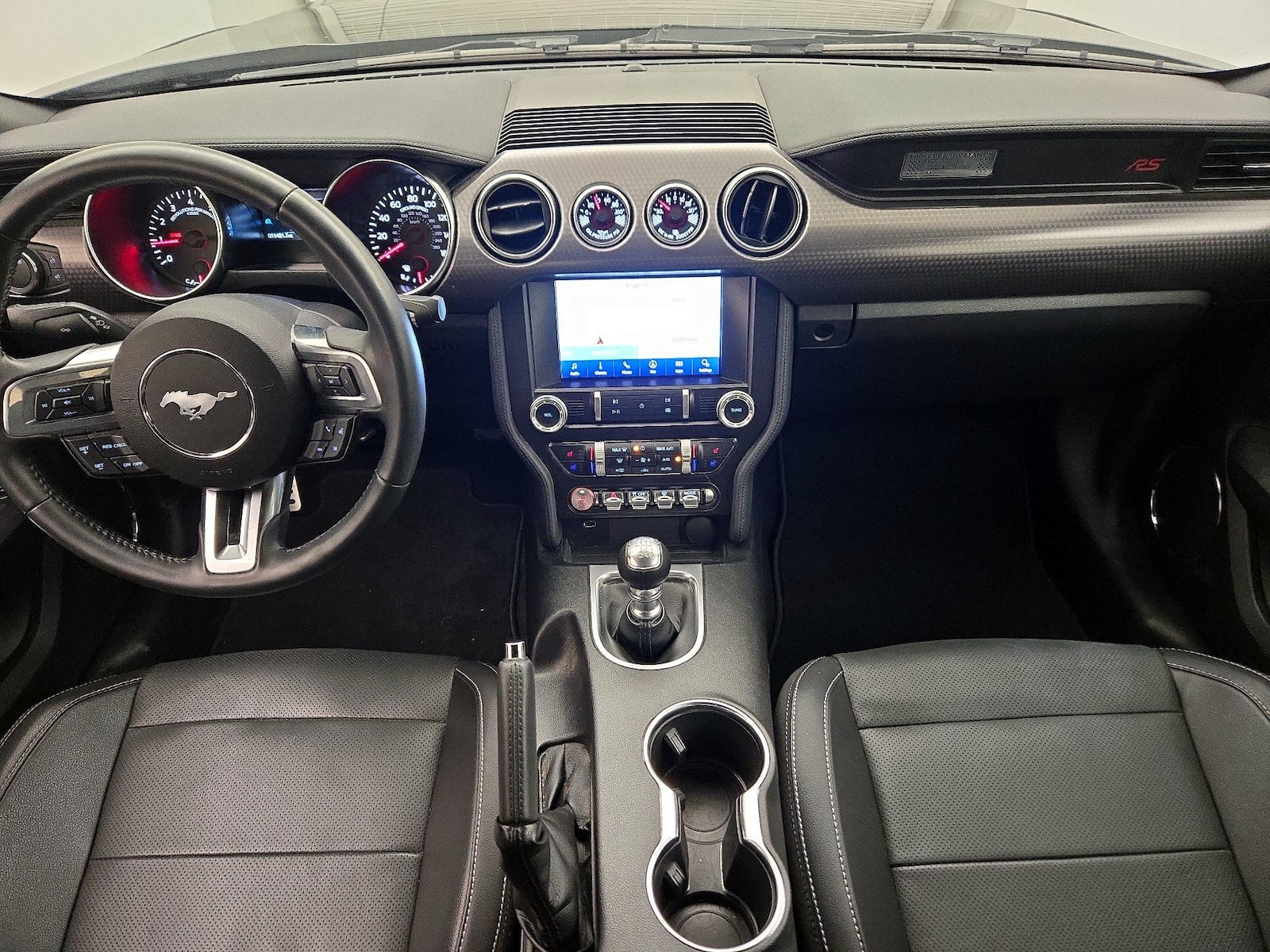 Apple CarPlay® & Android Auto™