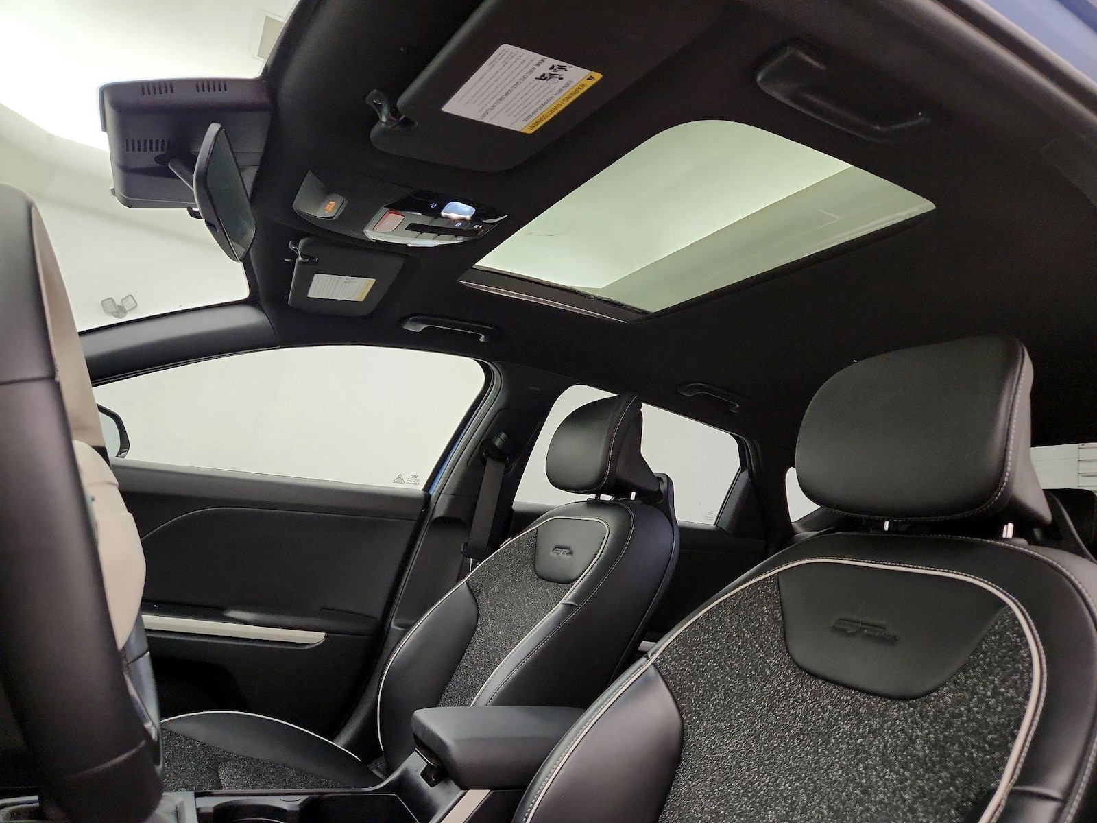 Sunroof(s) & Overhead Airbags