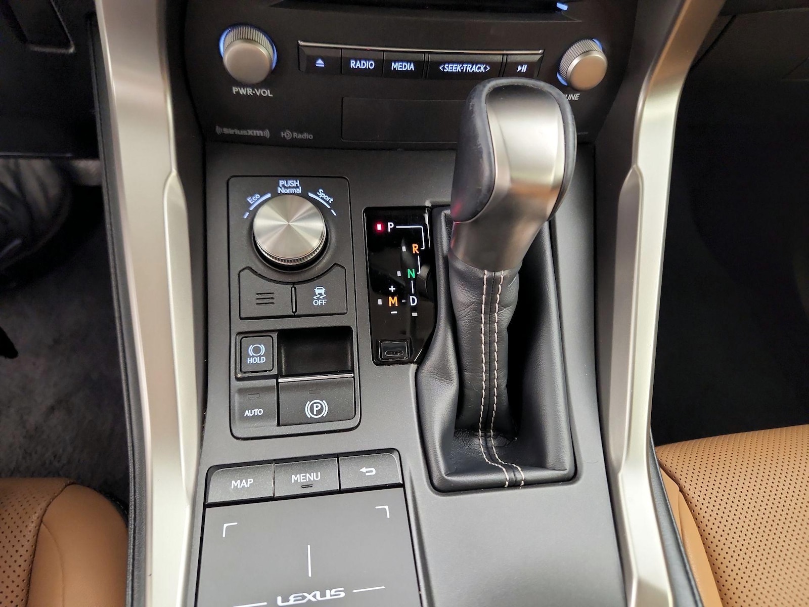 2020 Lexus NX 300 - Photo 20