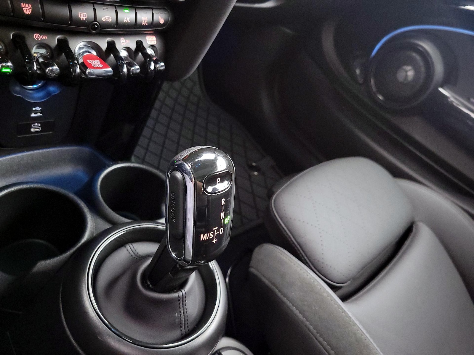 2024 MINI Hardtop 2 Door John Cooper Works - Photo 19