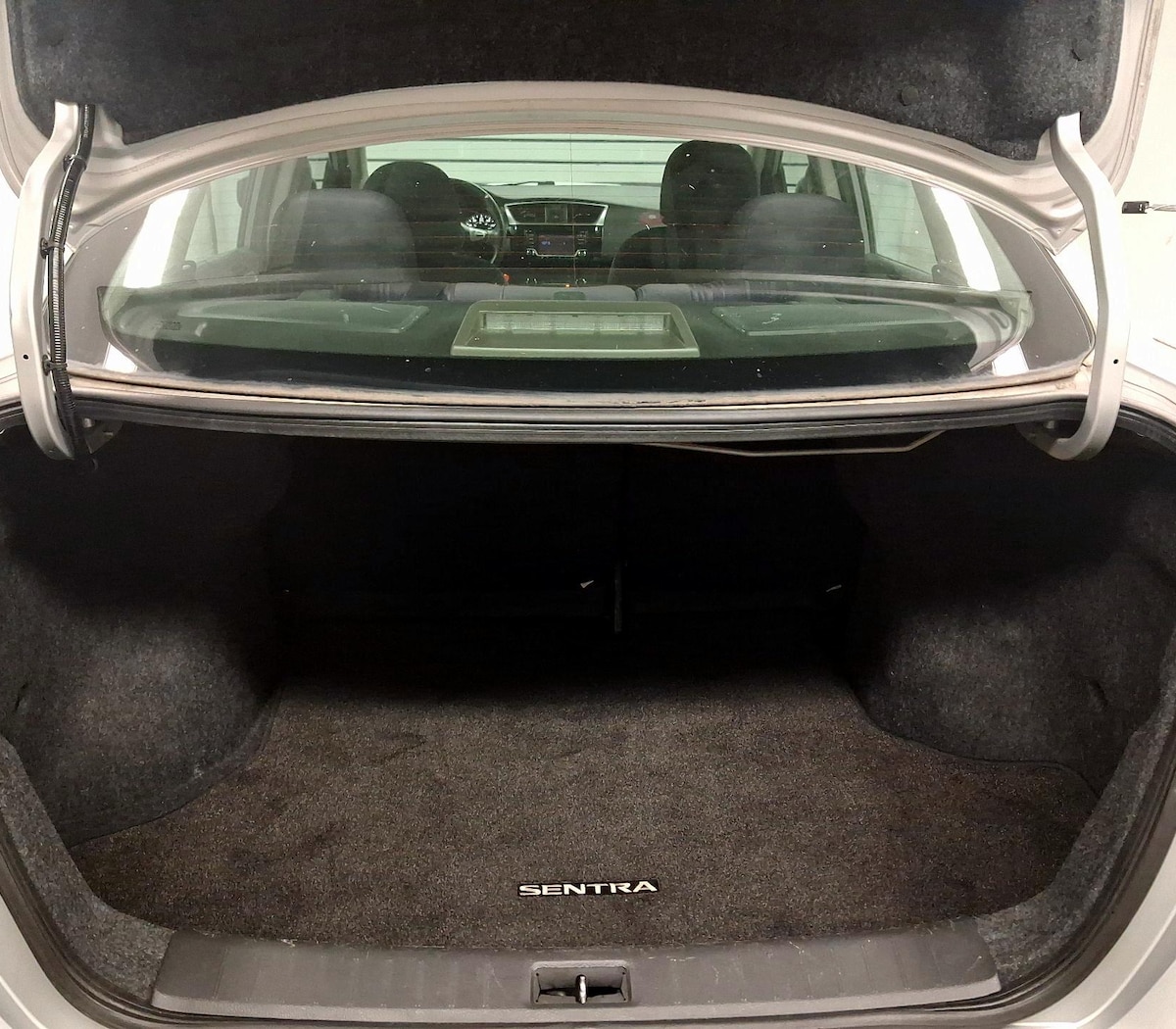 Trunk/Cargo (Seats Up)