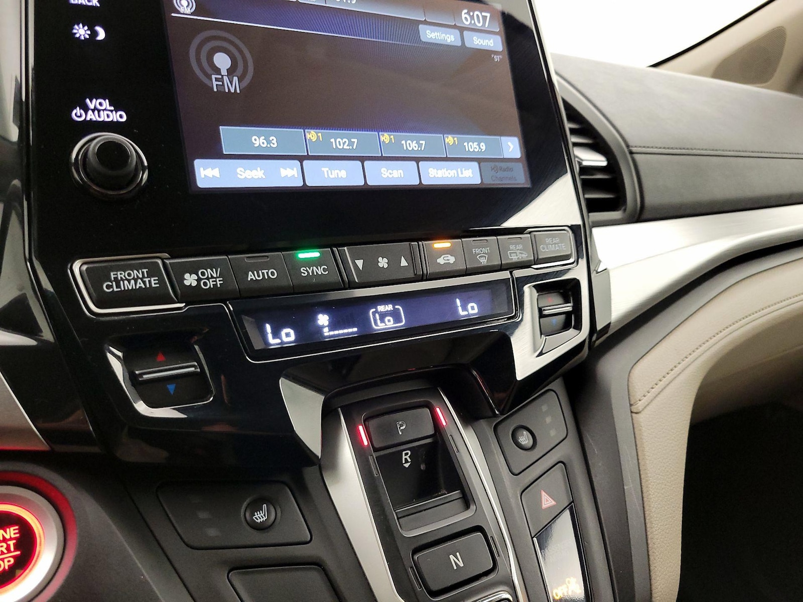 2018 Honda Odyssey EX-L - Photo 17