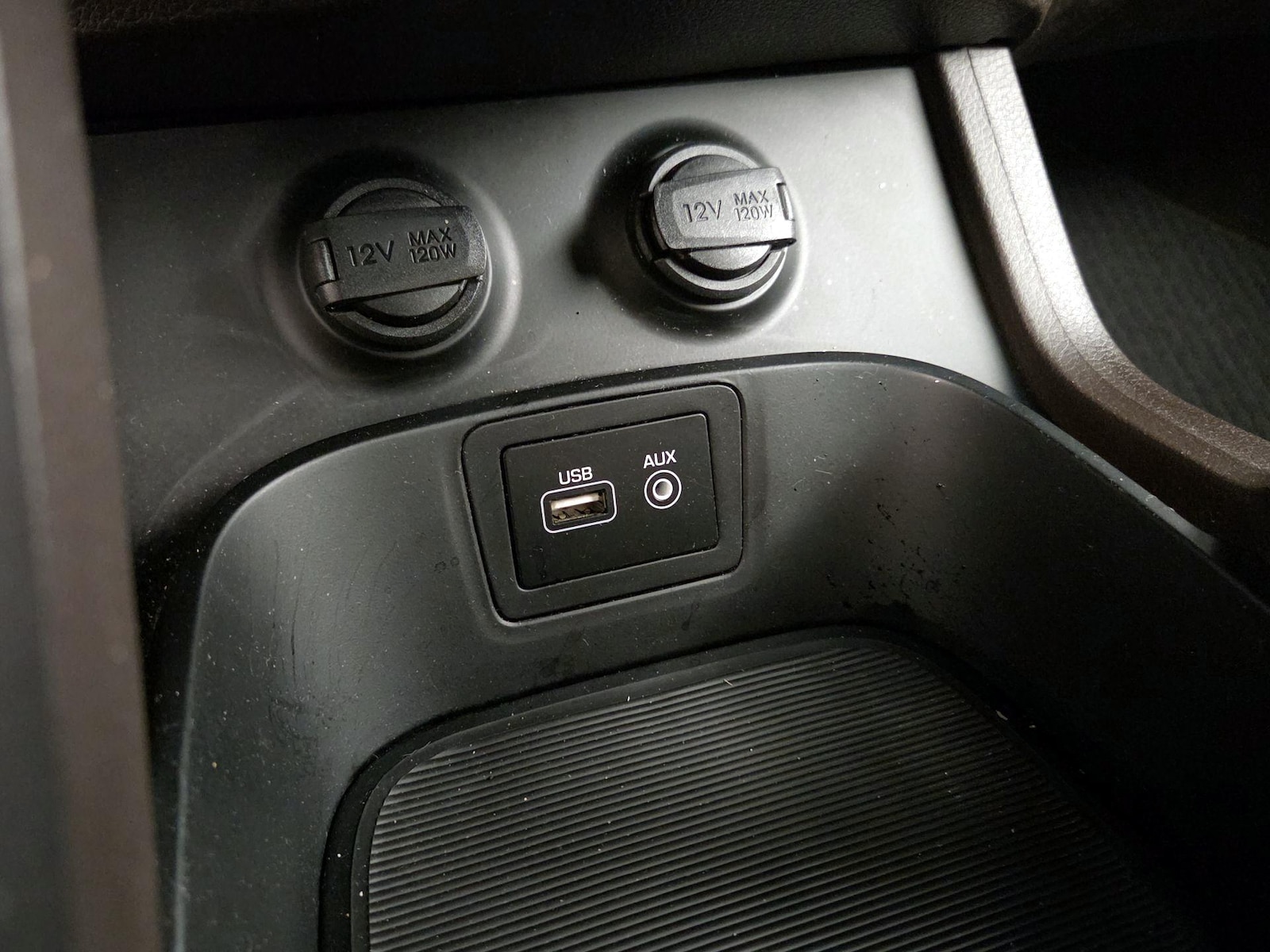 2017 Hyundai Santa Fe Sport - Photo 19