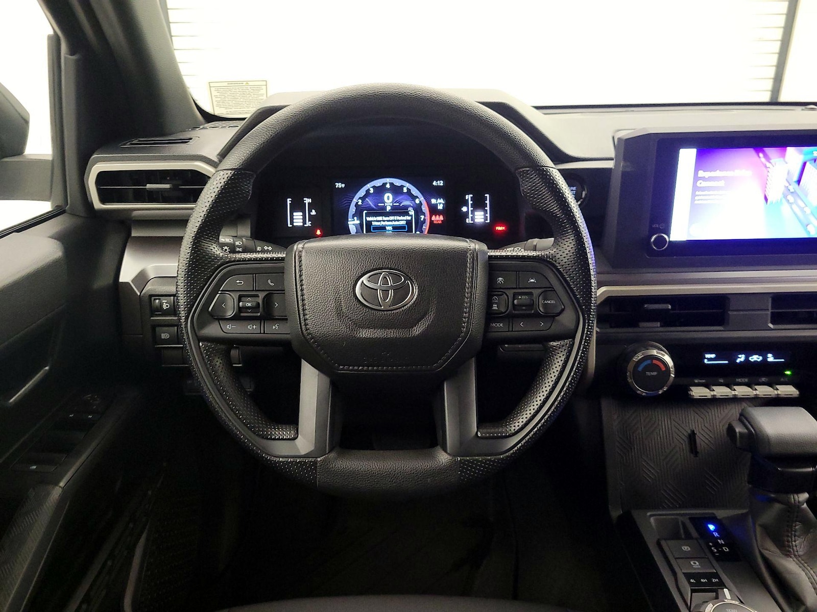 2026 Toyota Tacoma SR5 - Photo 11