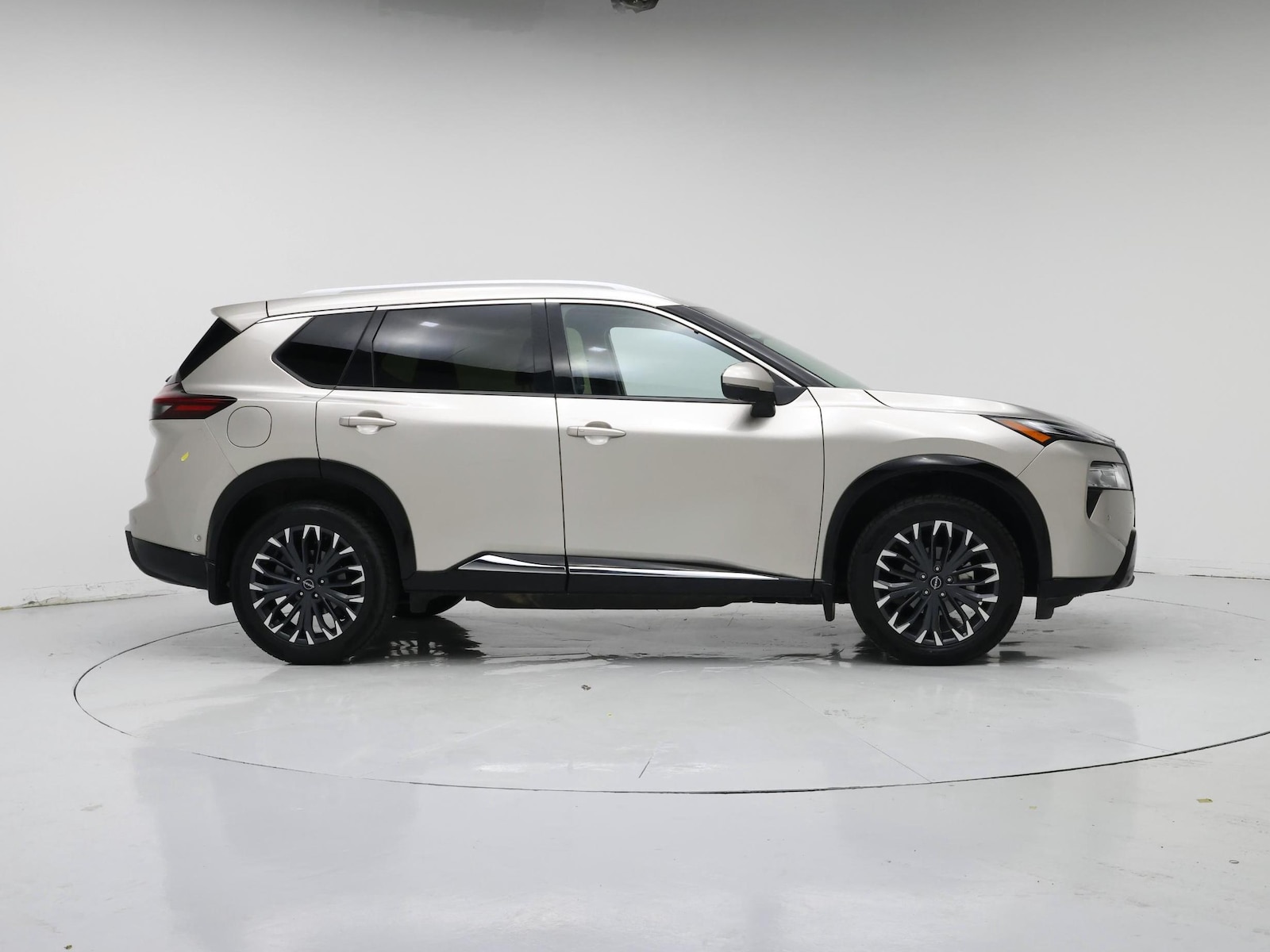 2024 Nissan Rogue Platinum - Photo 8