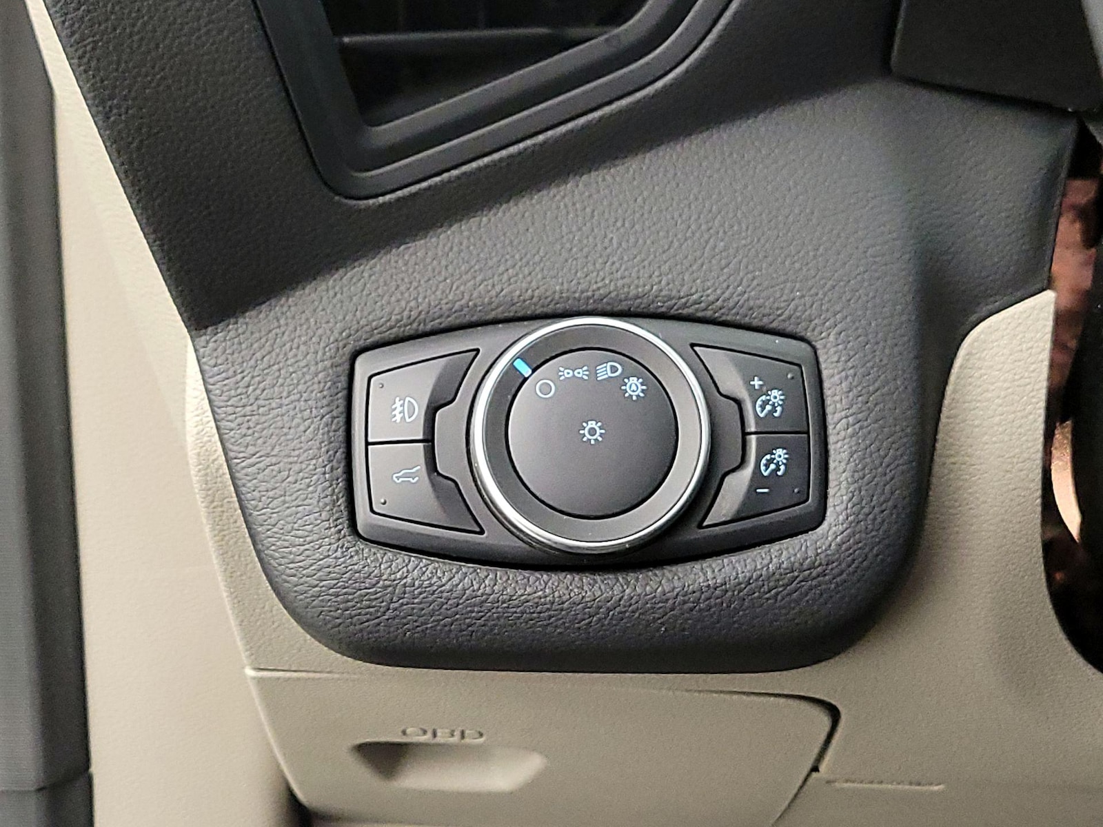 2018 Ford Escape SE - Photo 14