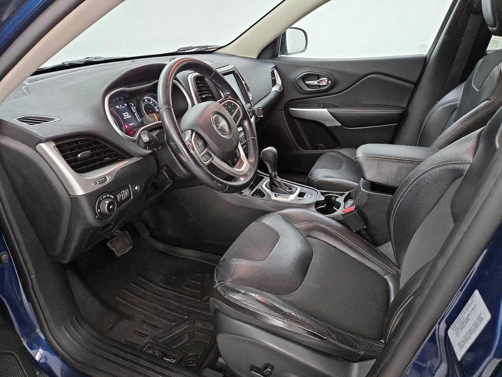 Power Seat(s) & Side Airbags