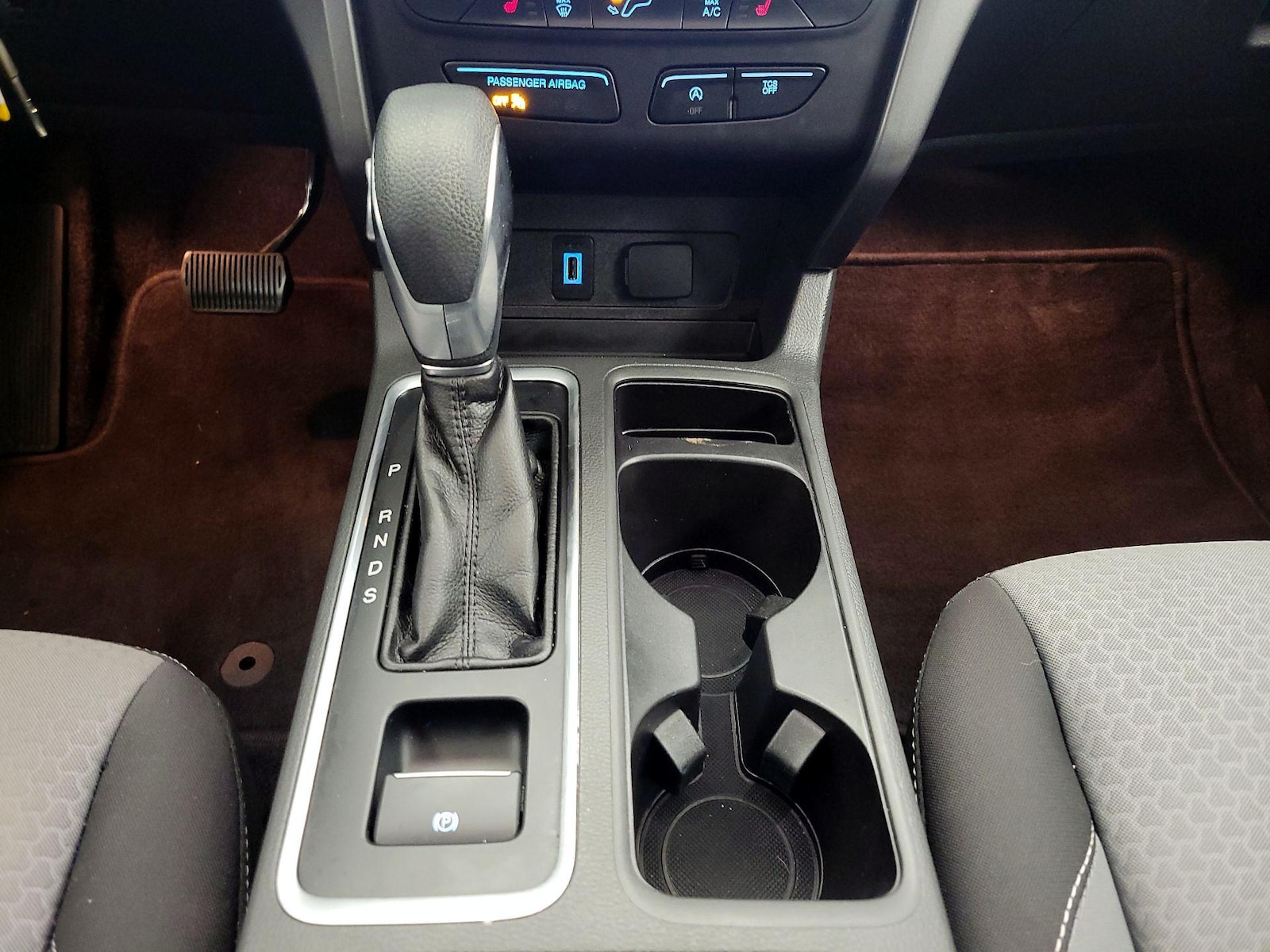 2018 Ford Escape SE - Photo 18