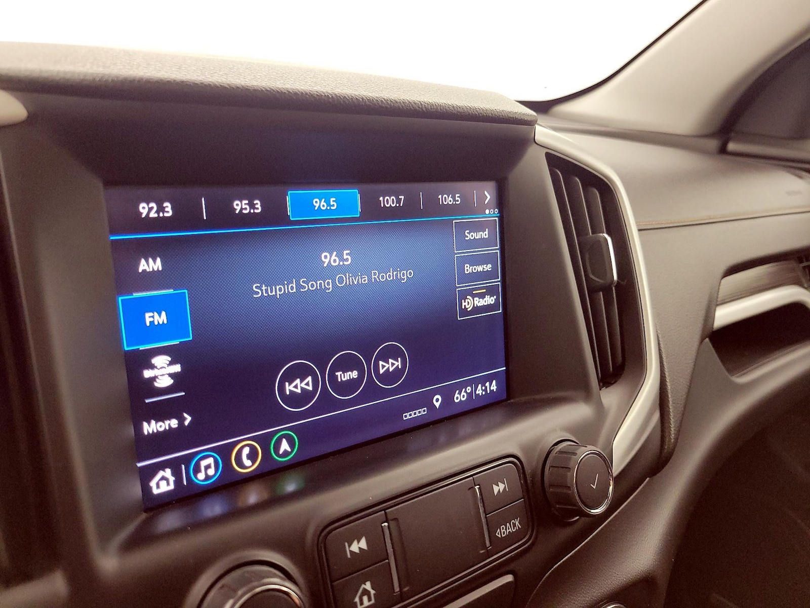2021 GMC Terrain SLT - Photo 17