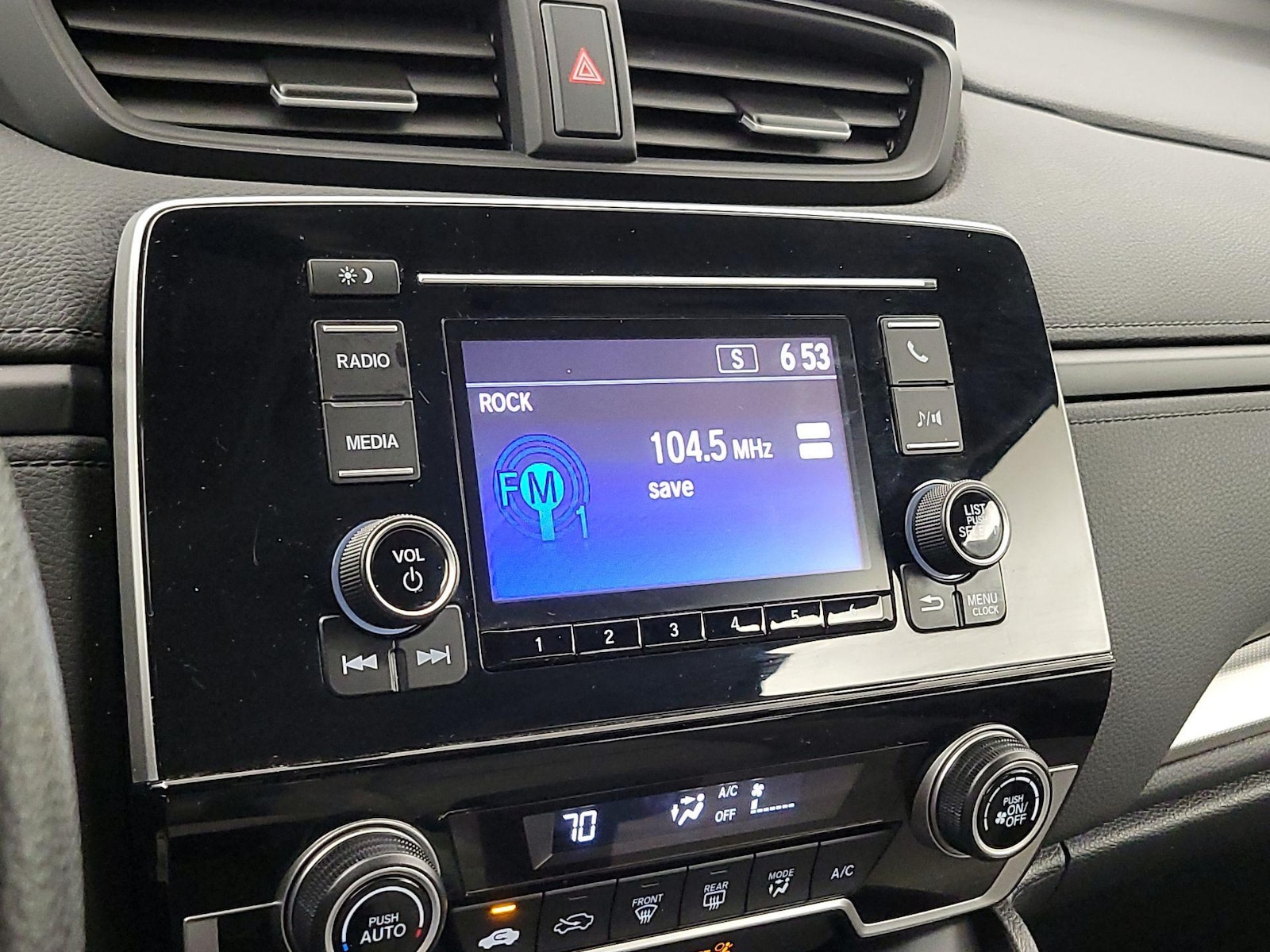2020 Honda CR-V LX - Photo 16