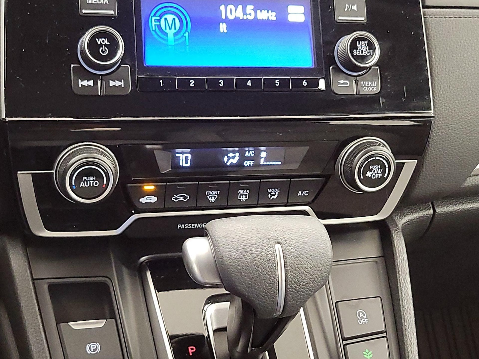 2020 Honda CR-V LX - Photo 17
