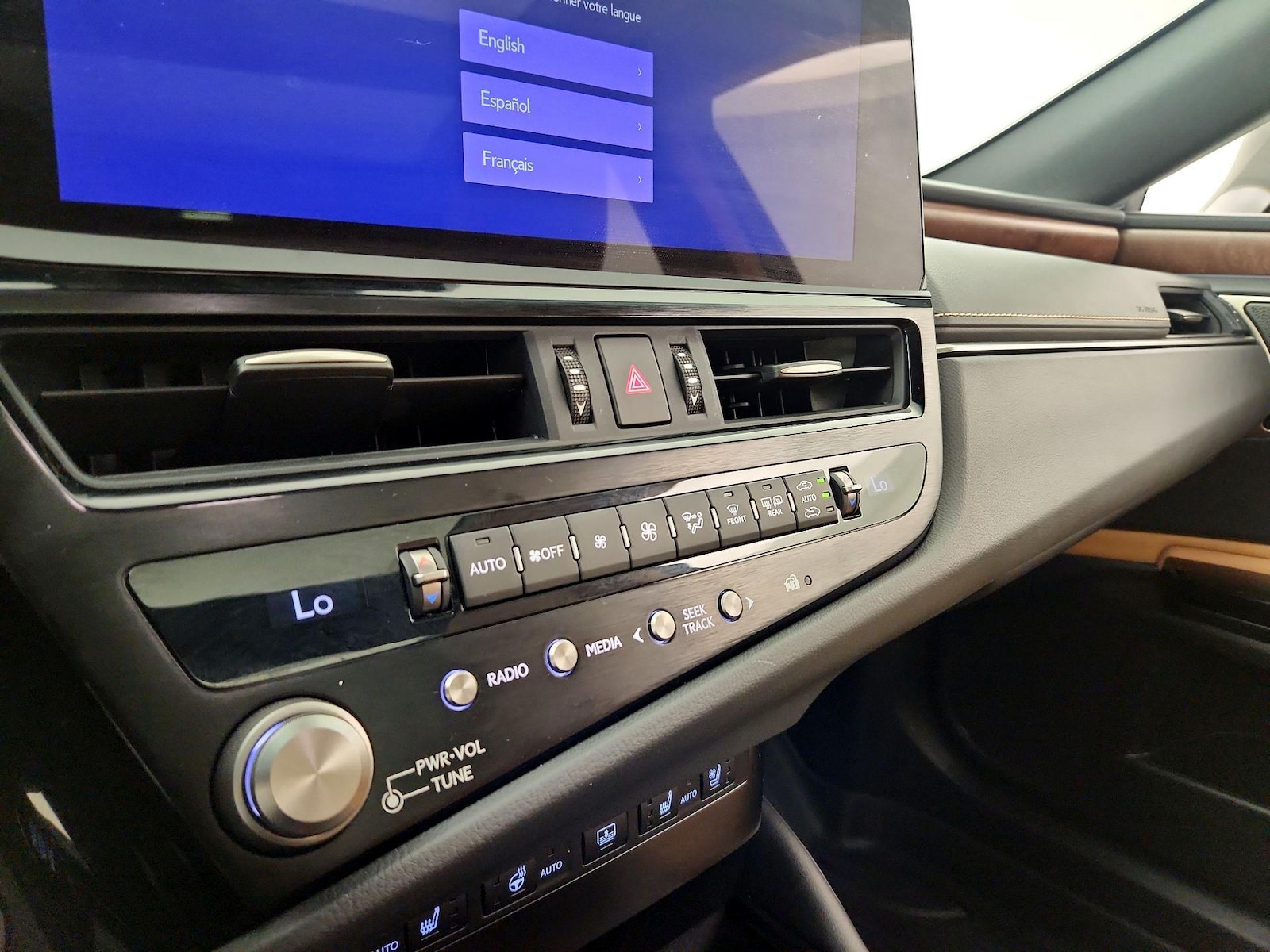 2024 Lexus ES 350 Ultra Luxury - Photo 18