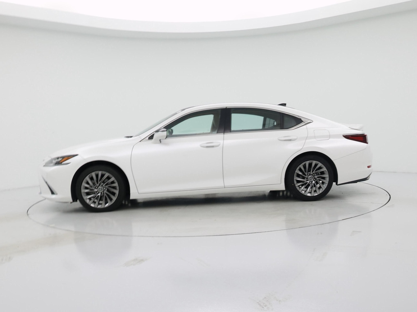 2024 Lexus ES 350 Ultra Luxury - Photo 4